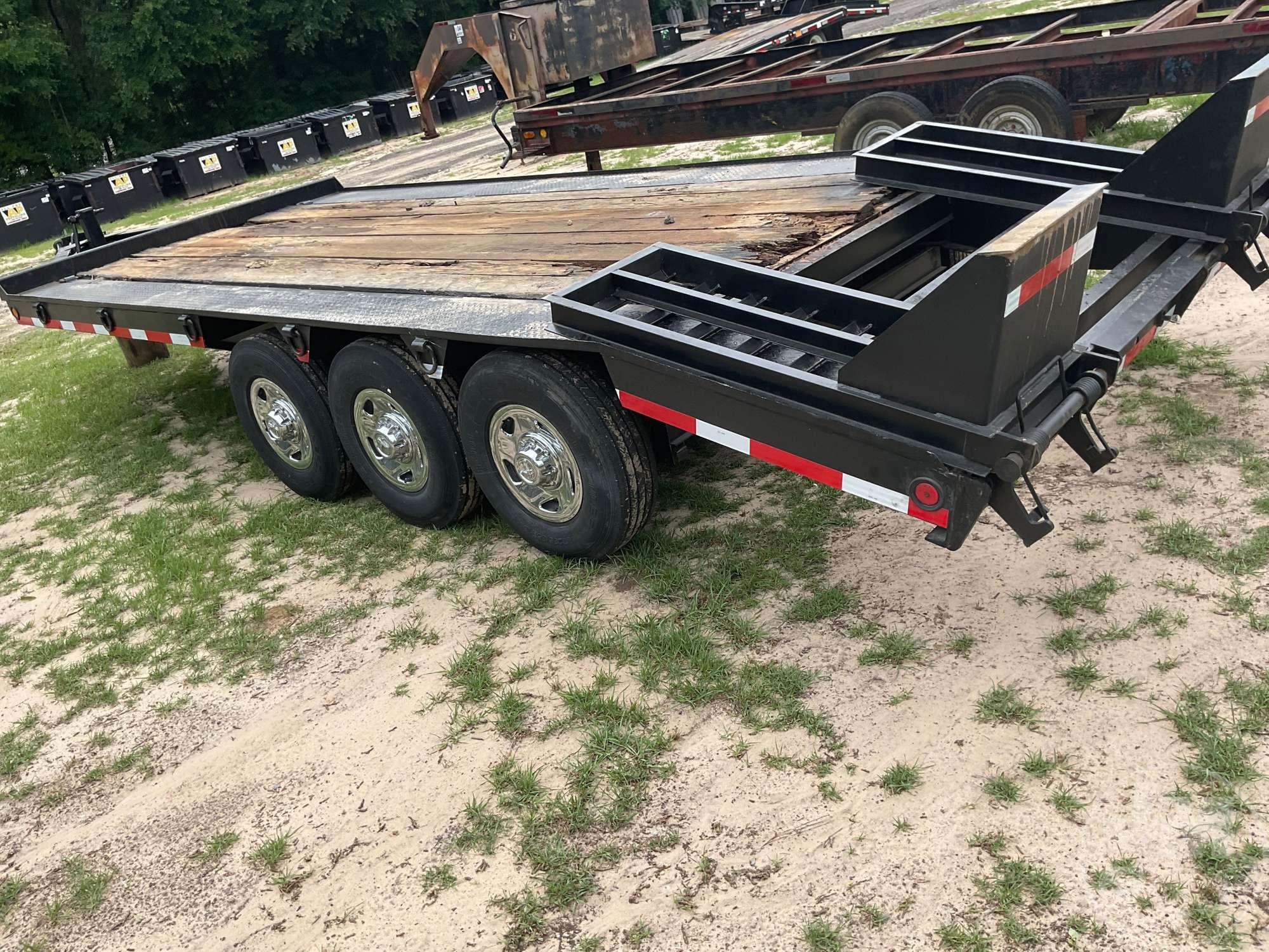 2000 INTERSTATE TRAILERS, INC. INTERSTATE TRAILERS, INC. TAG A LONG VIN: 1JKBST184YA000326