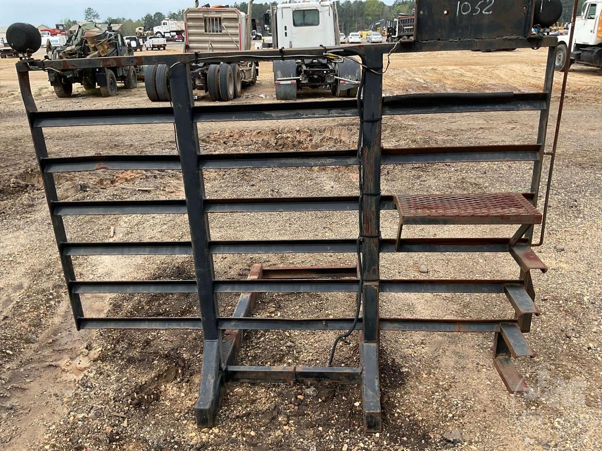 STEEL HEADACHE RACK