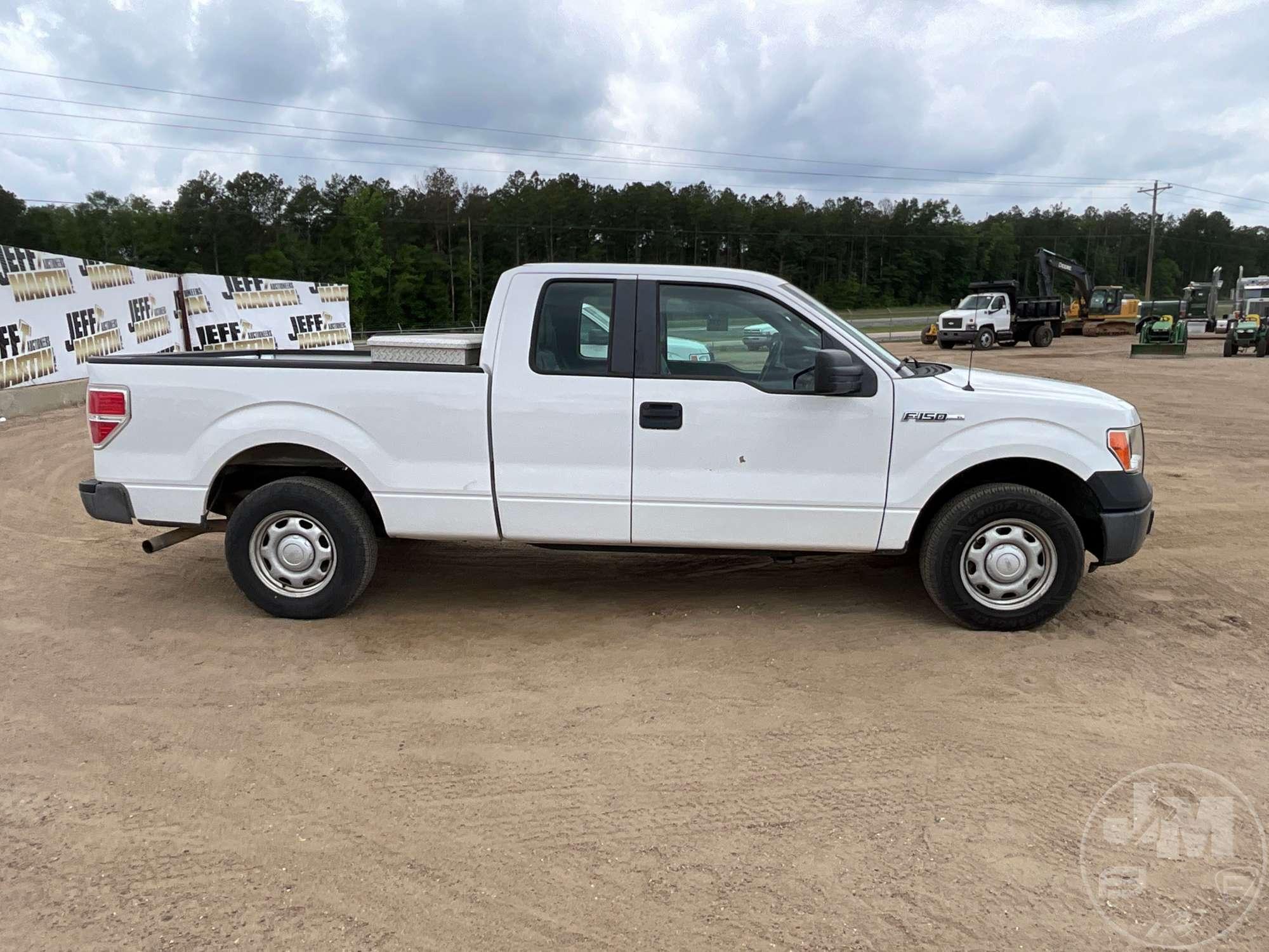 2011 FORD F-150 EXTENDED CAB PICKUP VIN: 1FTFX1CF1BFD15725