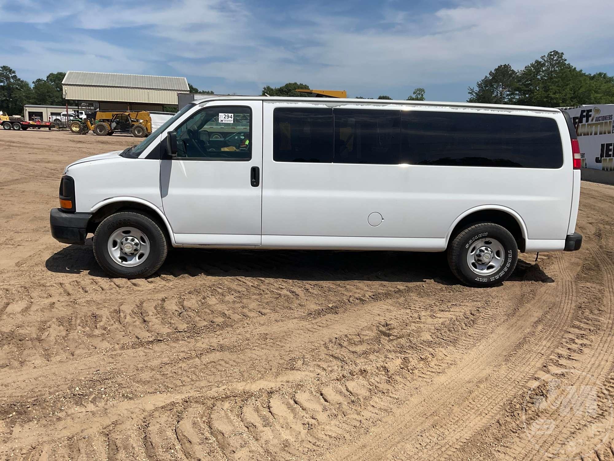 2013 CHEVROLET EXPRESS VIN: 1GAZGZFA4D1124434 AWD