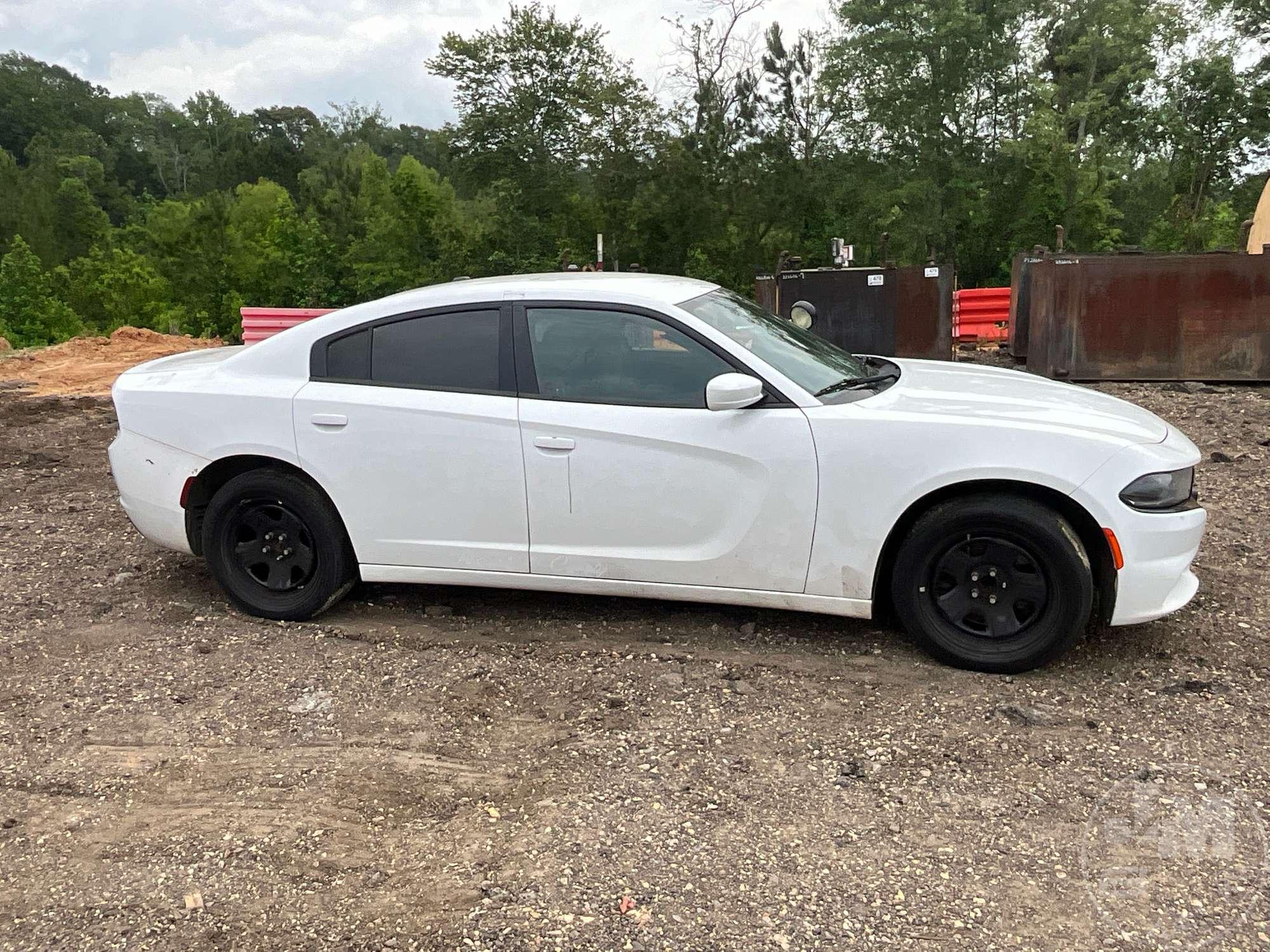 2015 DODGE CHARGER VIN: 2C3CDXAT9FH732557 SEDAN