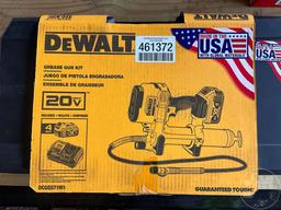 DEWALT DCGG571M1 GREASE GUN KIT