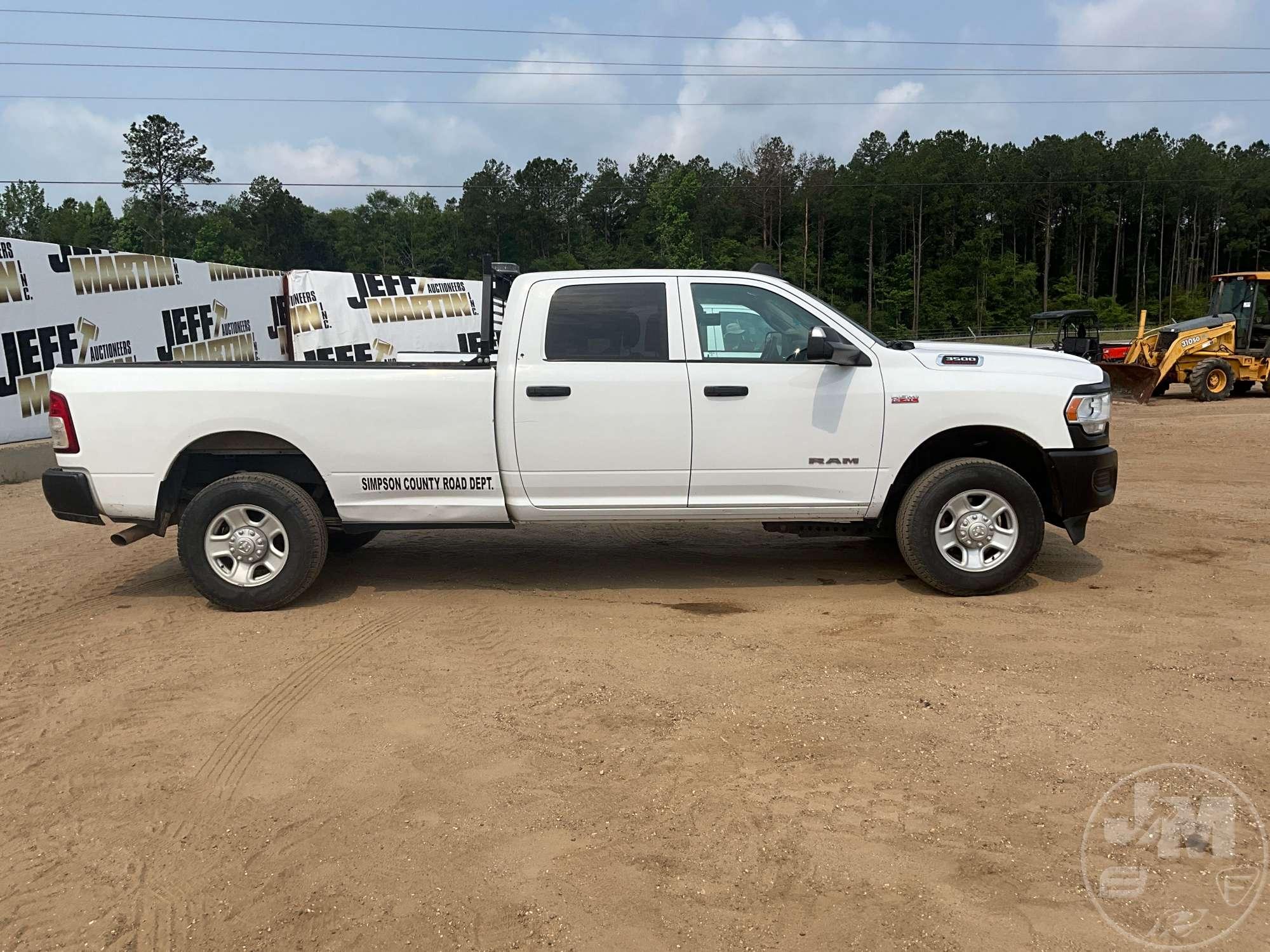 2020 RAM 3500 HD CREW CAB 4X4 PICKUP VIN: 3C63R3GJ3LG169682