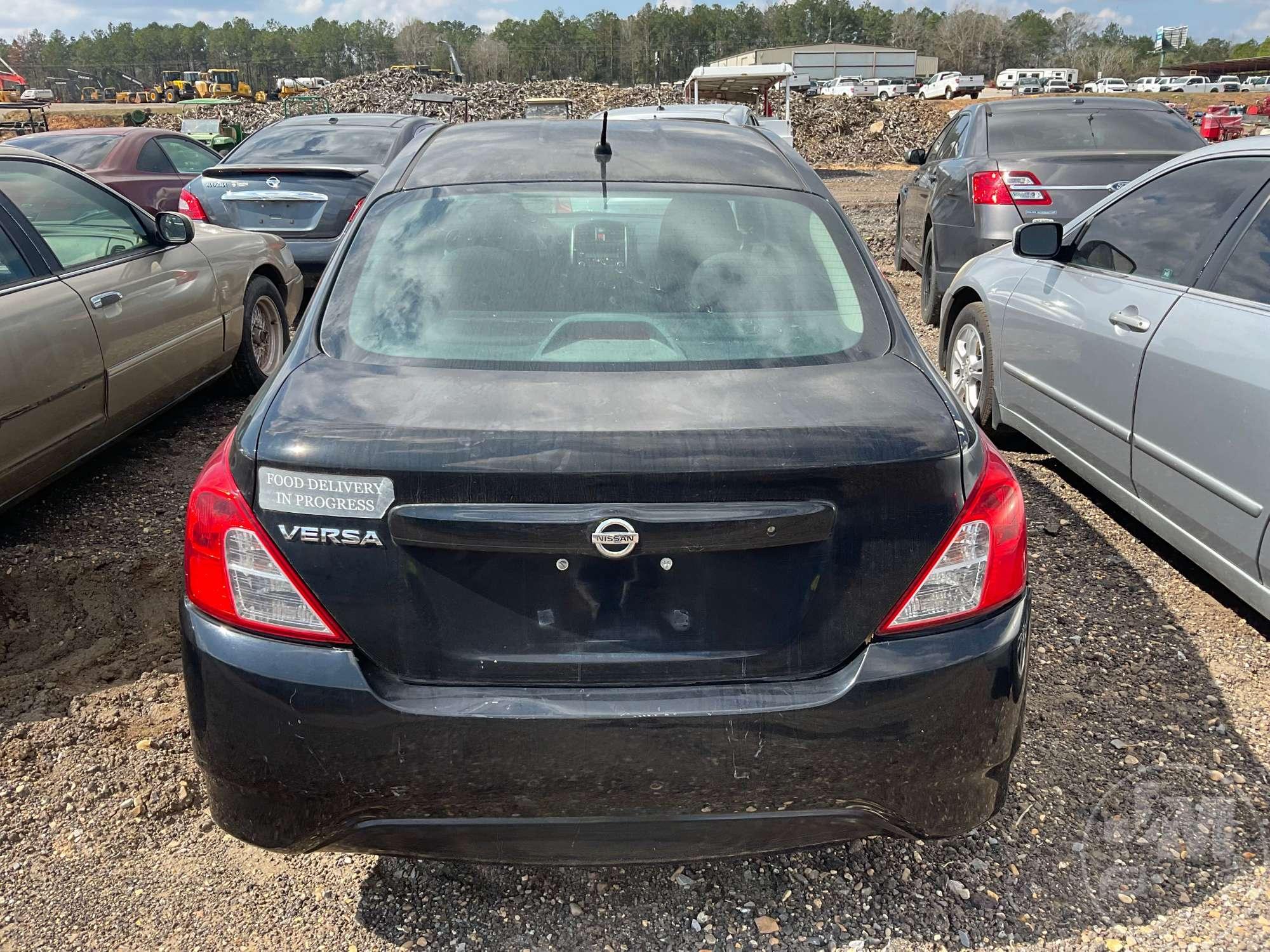 2015 NISSAN VERSA VIN: 3N1CN7AP4FL893887 SEDAN