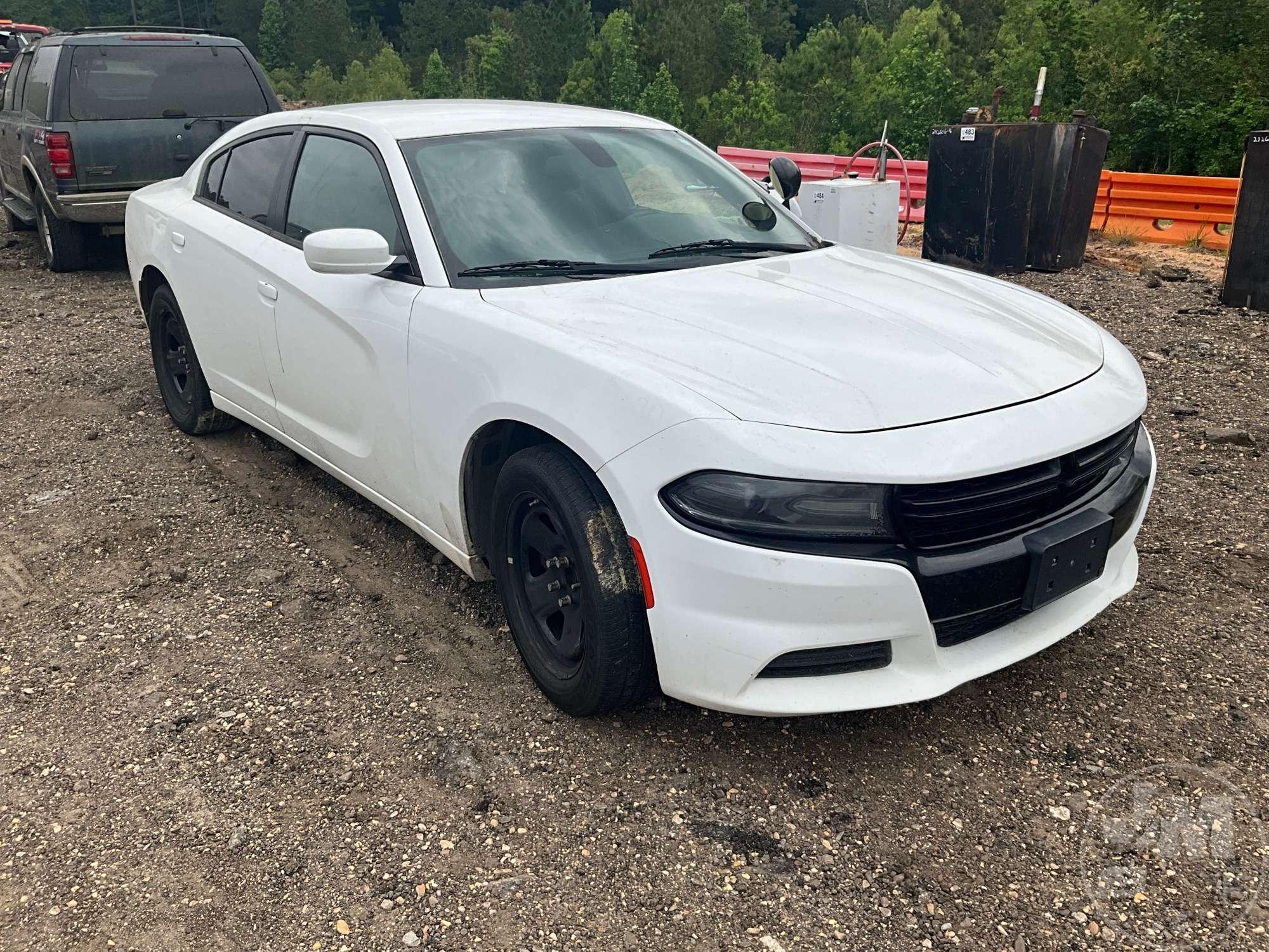 2015 DODGE CHARGER VIN: 2C3CDXAT9FH732557 SEDAN