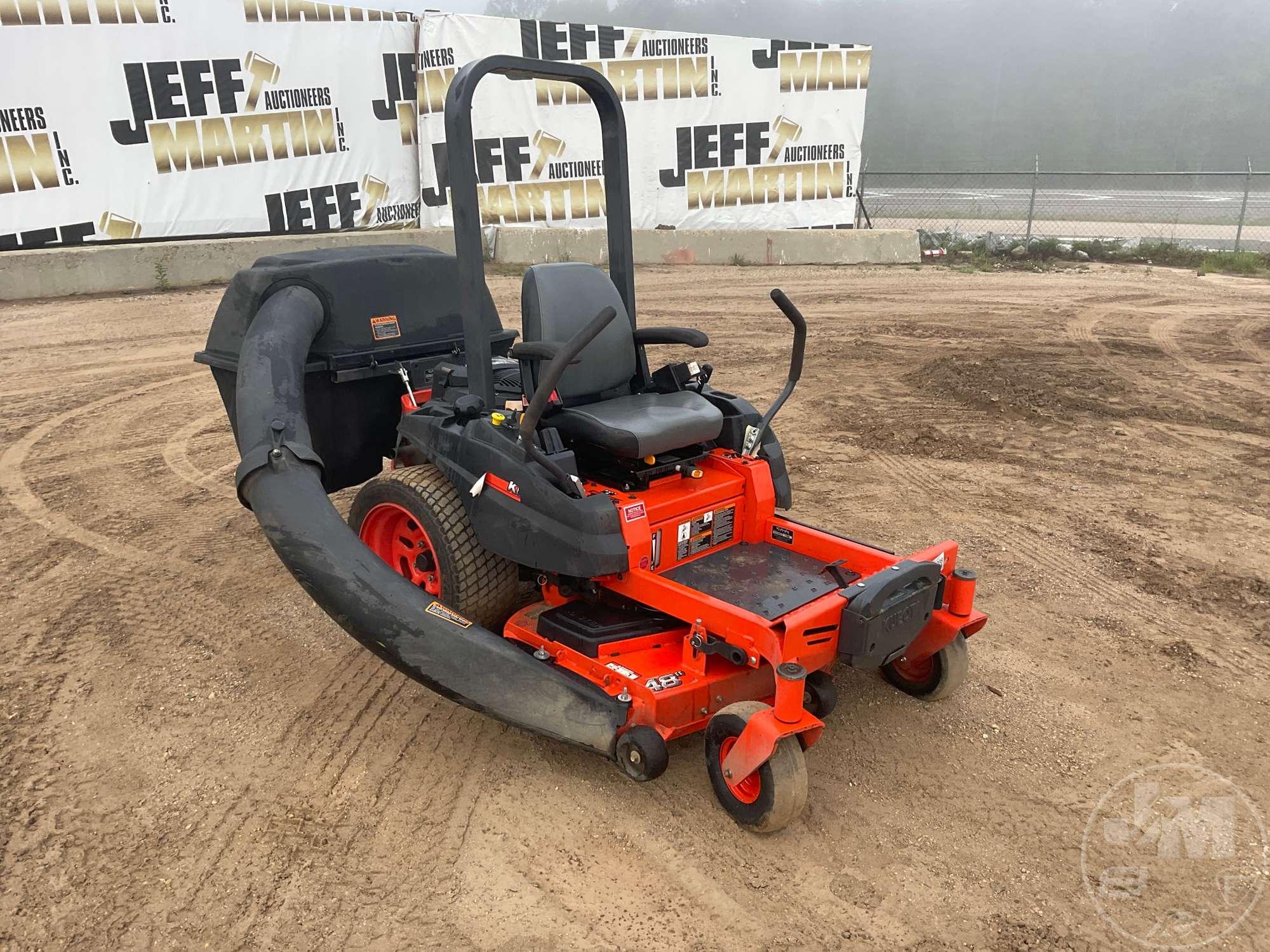 KUBOTA Z121SKH-48 ZERO TURN SN: 11682