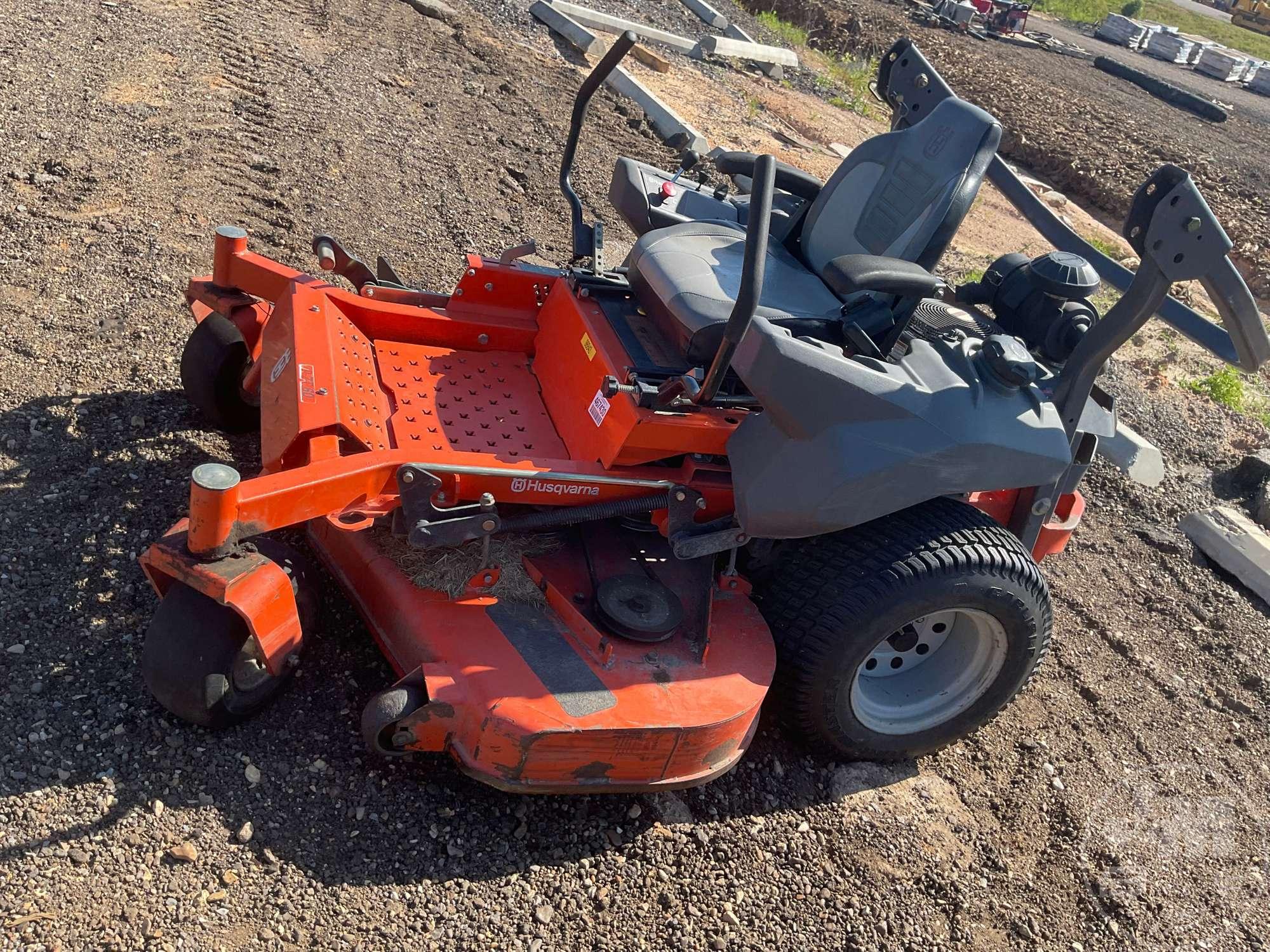 HUSQVARNA P-ZT 60 SN: 3200D82204 ZERO TURN LAWNMOWER