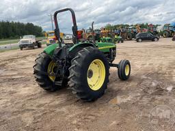 JOHN DEERE 5220 TRACTOR SN: LV5220S122342