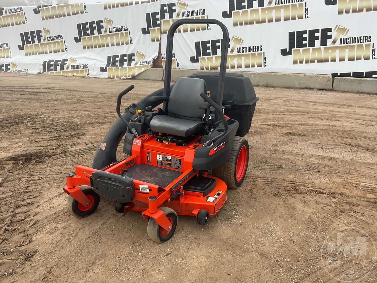 KUBOTA Z121SKH-48 ZERO TURN SN: 11682