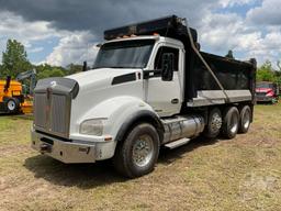 2017 KENWORTH T880 TRI-AXLE DUMP TRUCK VIN: 1NKZXPEX2HJ160936