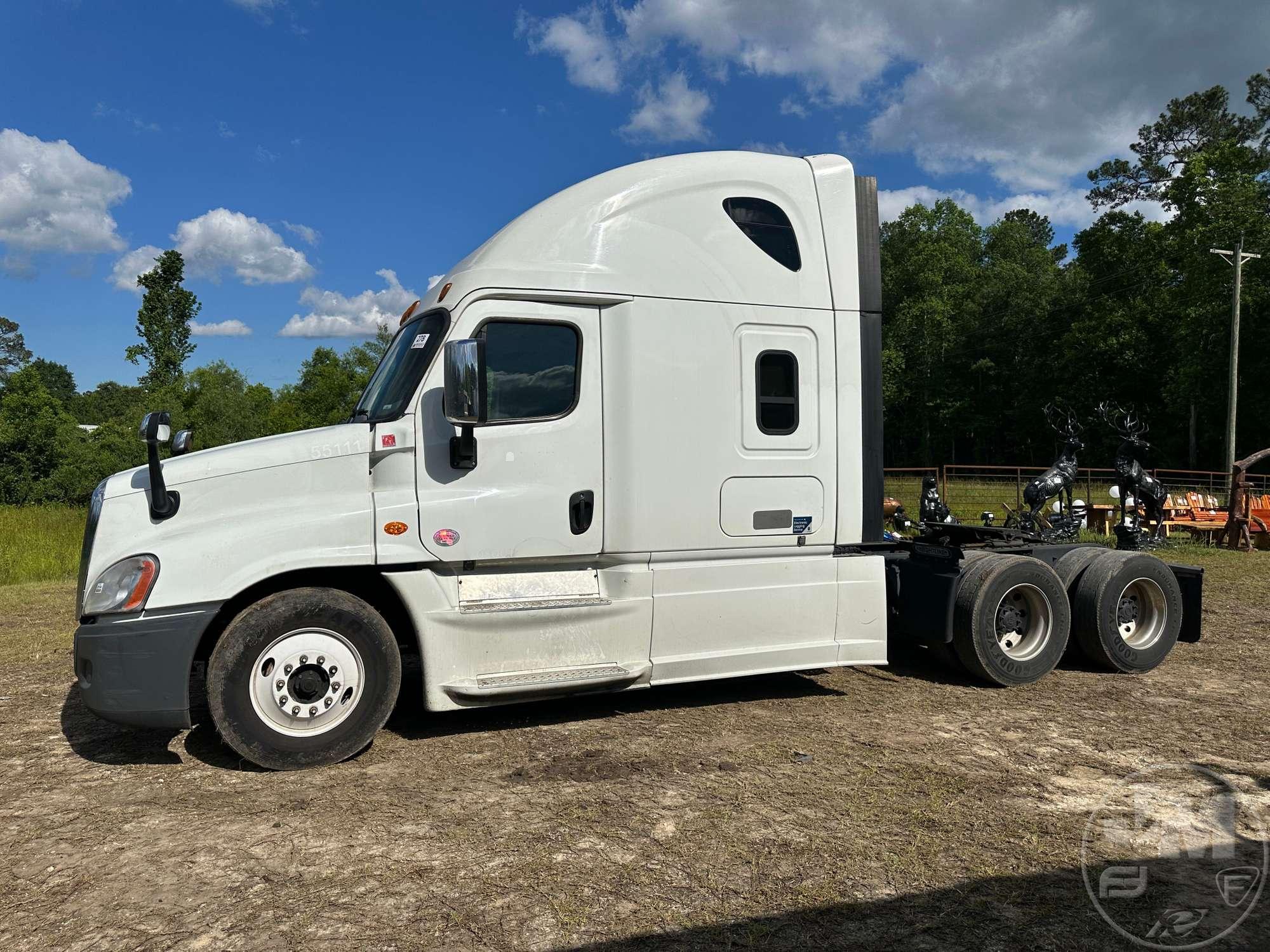 2016 FREIGHTLINER CASCADIA 125 TANDEM AXLE TRUCK TRACTOR VIN: 3AKJGLD55GSHP5233