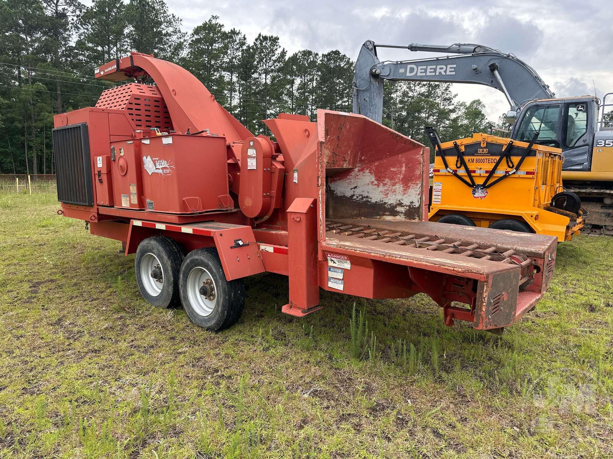 2015 MORBARK M20R CHIPPER