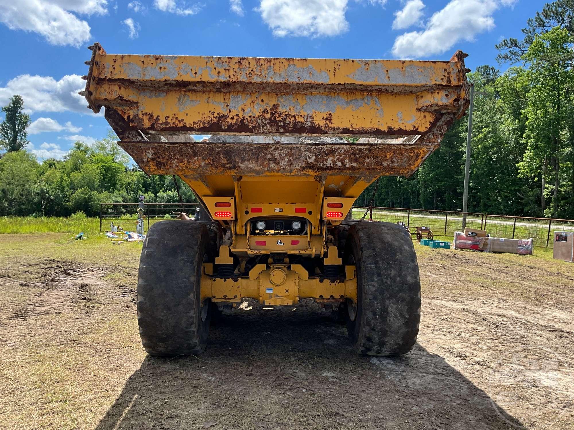 2019 DEERE 310E ARTICULATED DUMP TRUCK SN: 1DW310EXAJF693132