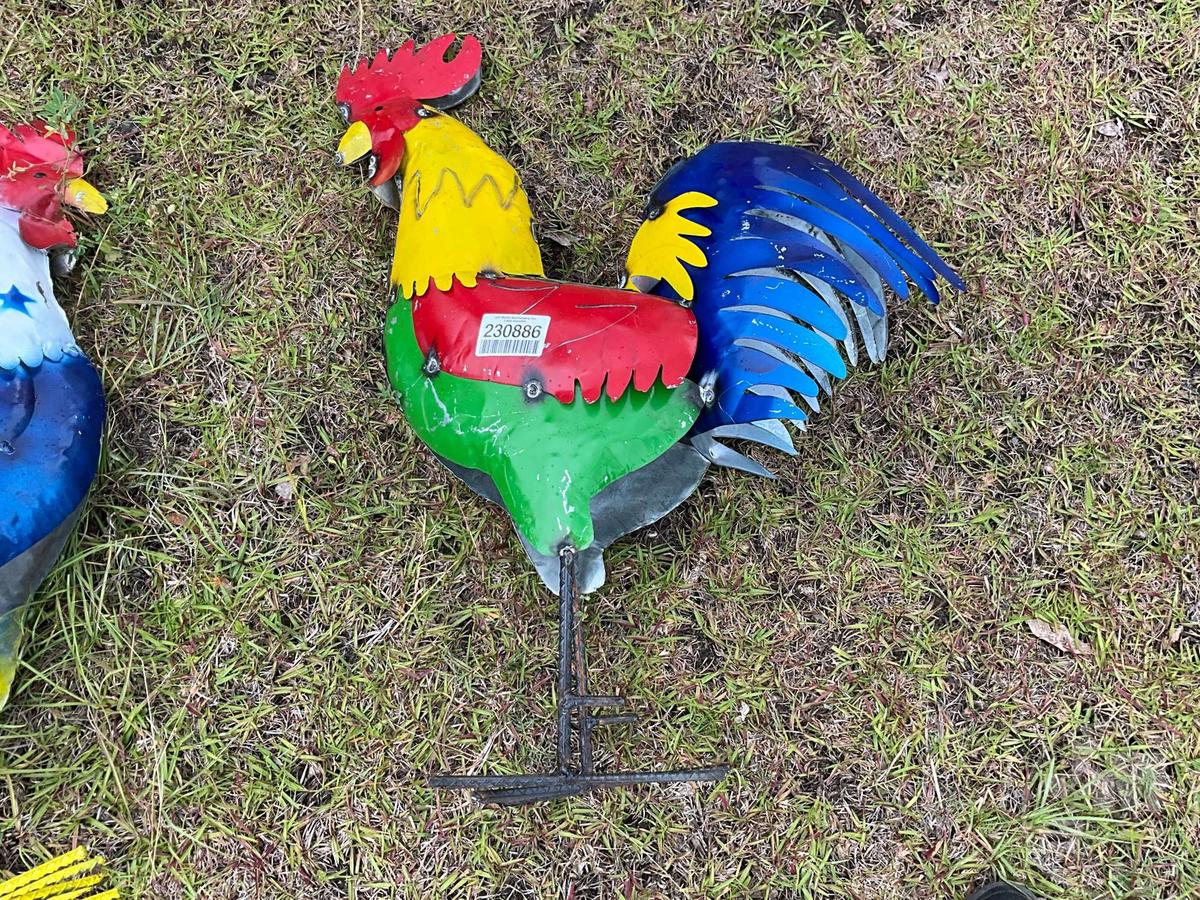 3”...... METAL ROOSTER