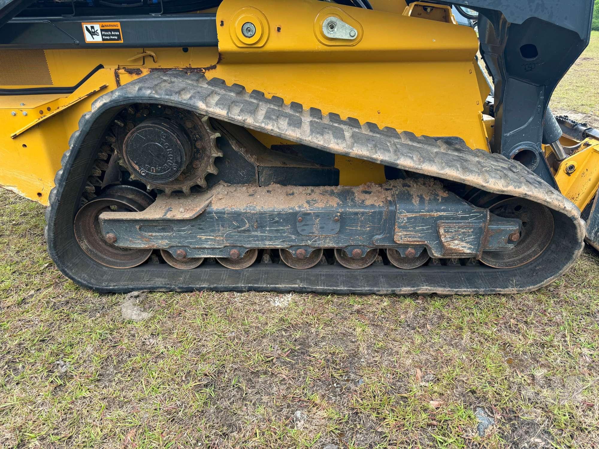 2019 DEERE MODEL 331G MULTI TERRAIN LOADER SN: 1T0331GKLKF357184