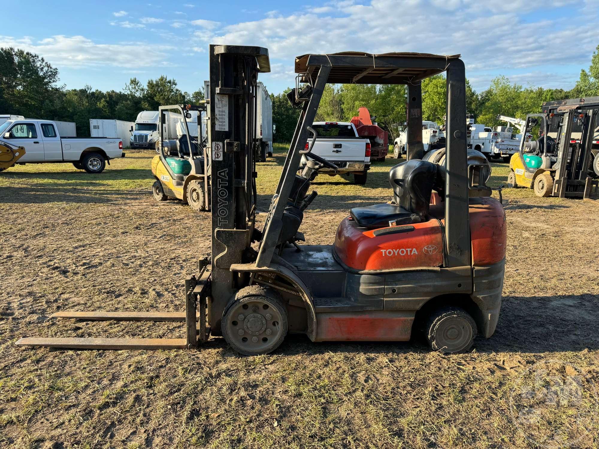 TOYOTA 42-6FGGU25 CUSHION TIRE FORKLIFT SN: 73477