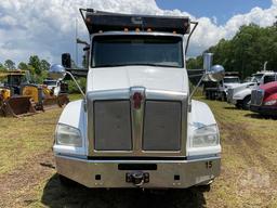 2017 KENWORTH T880 TRI-AXLE DUMP TRUCK VIN: 1NKZXPEX4HJ160940