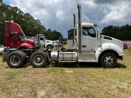 2016 KENWORTH T880 TANDEM AXLE DAY CAB TRUCK TRACTOR VIN: 1XKZD49X3GJ495029