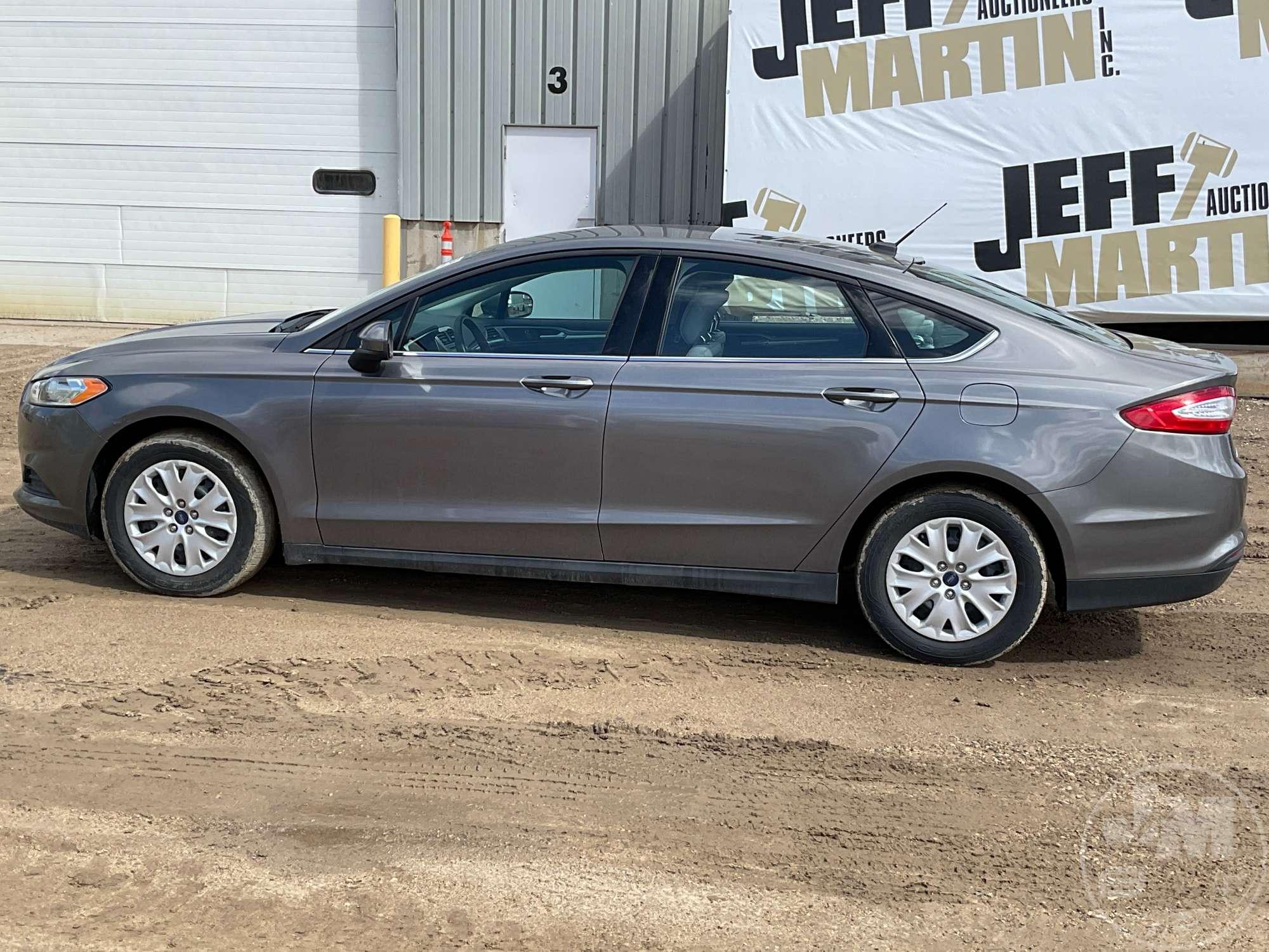 2014 FORD FUSION VIN: 3FA6P0G74ER322498 FWD