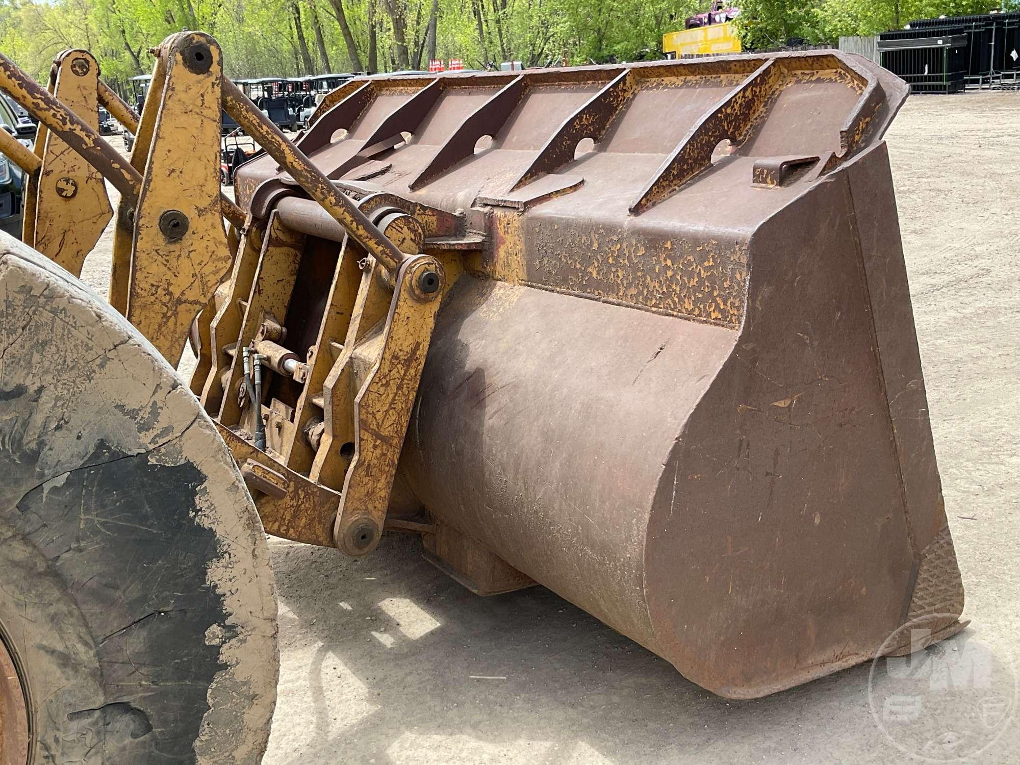 1981 CATERPILLAR 966C WHEEL LOADER SN: 42J12805