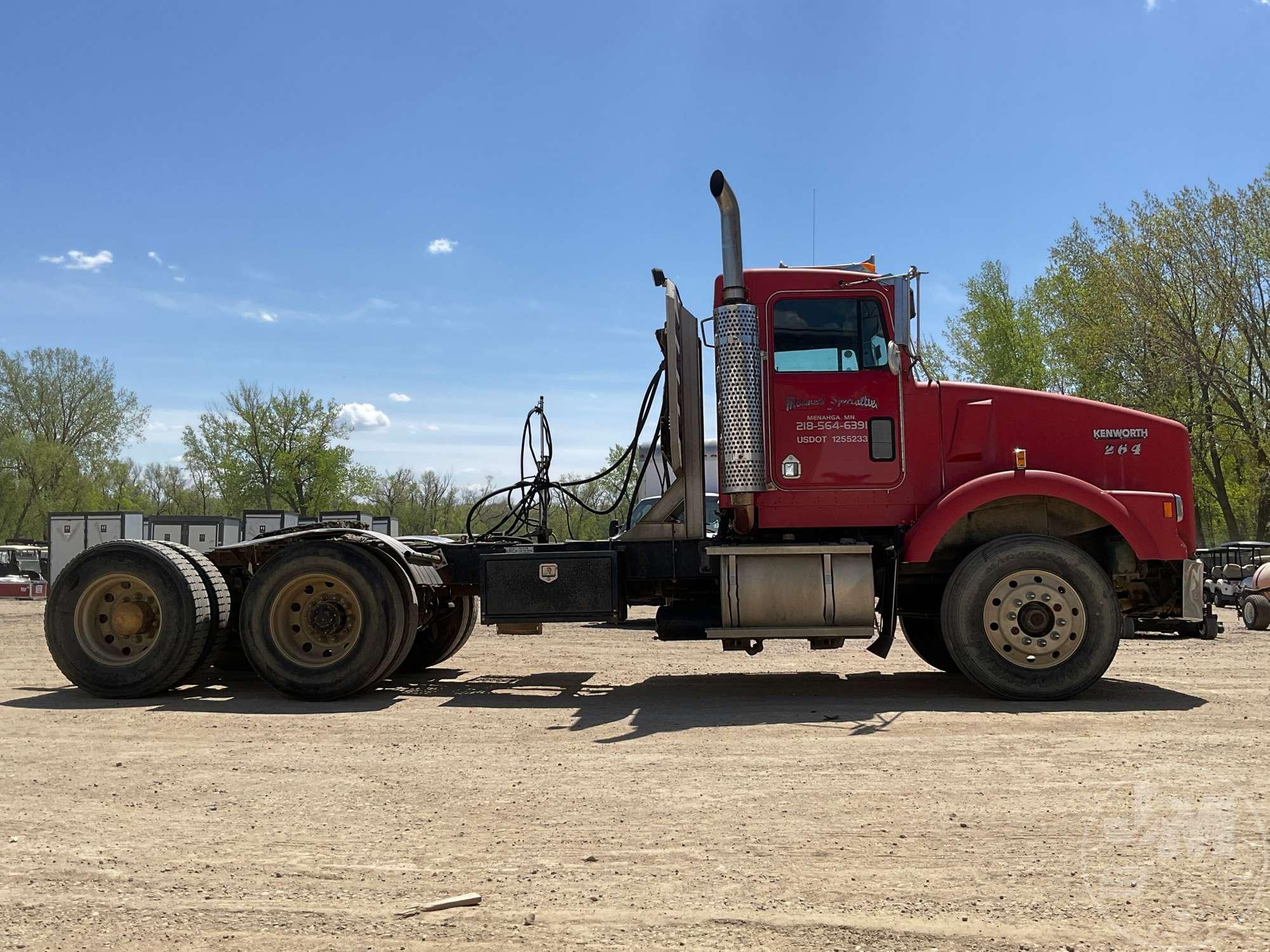 1995 KENWORTH TANDEM AXLE DAY CAB TRUCK TRACTOR