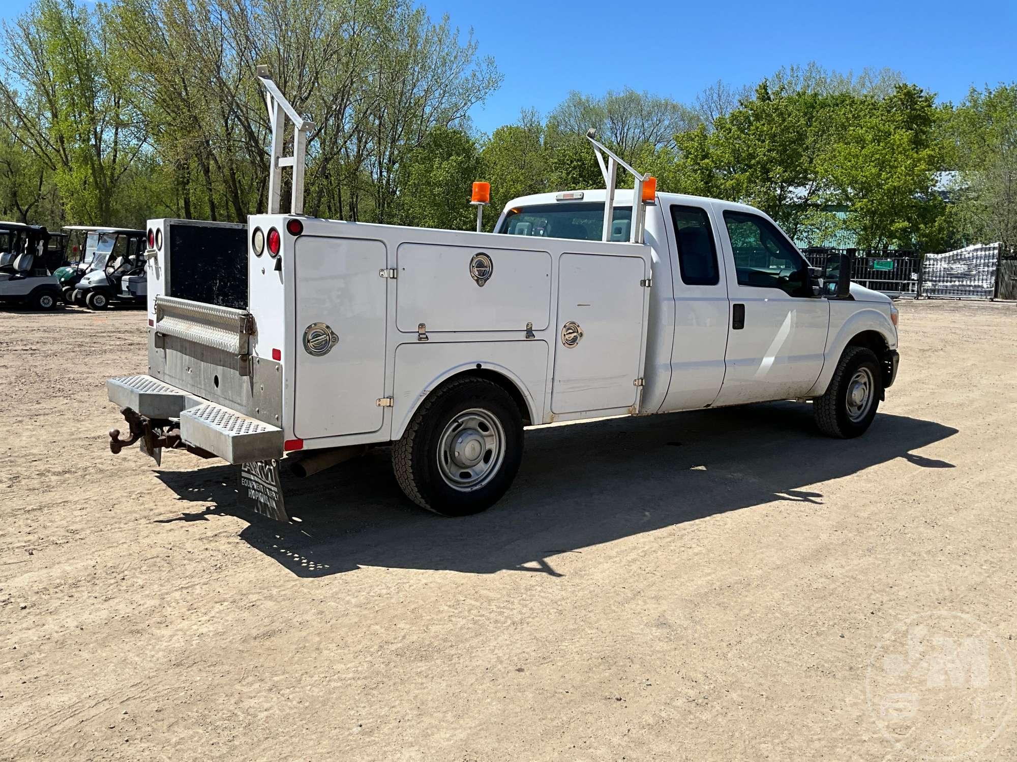 2012 FORD F-350 S/A UTILITY TRUCK VIN: 1FT8X3A69CEC56499