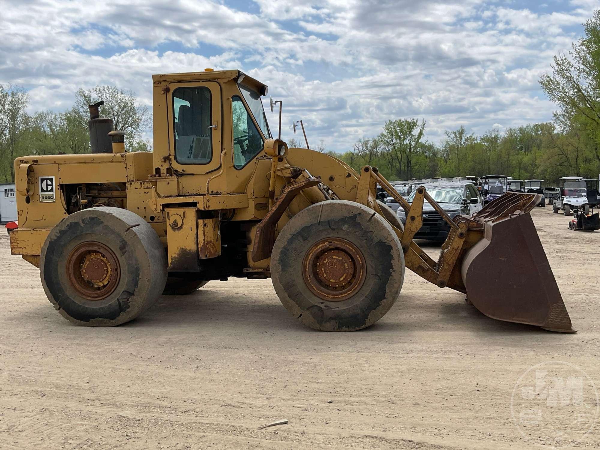 1981 CATERPILLAR 966C WHEEL LOADER SN: 42J12805