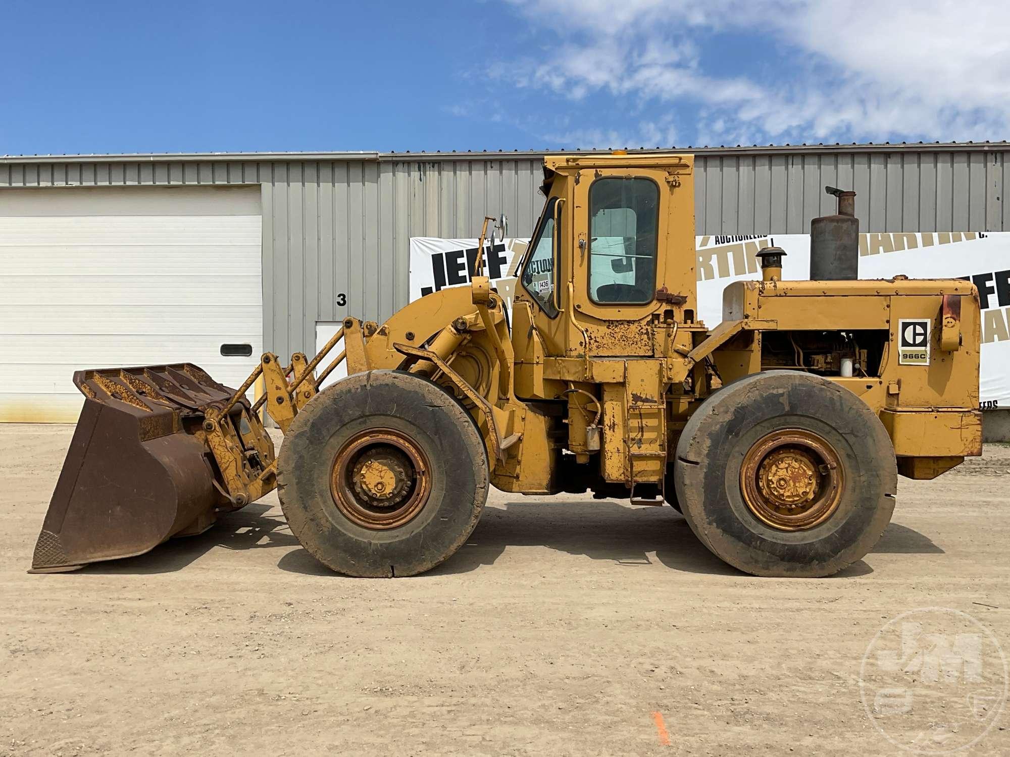 1981 CATERPILLAR 966C WHEEL LOADER SN: 42J12805