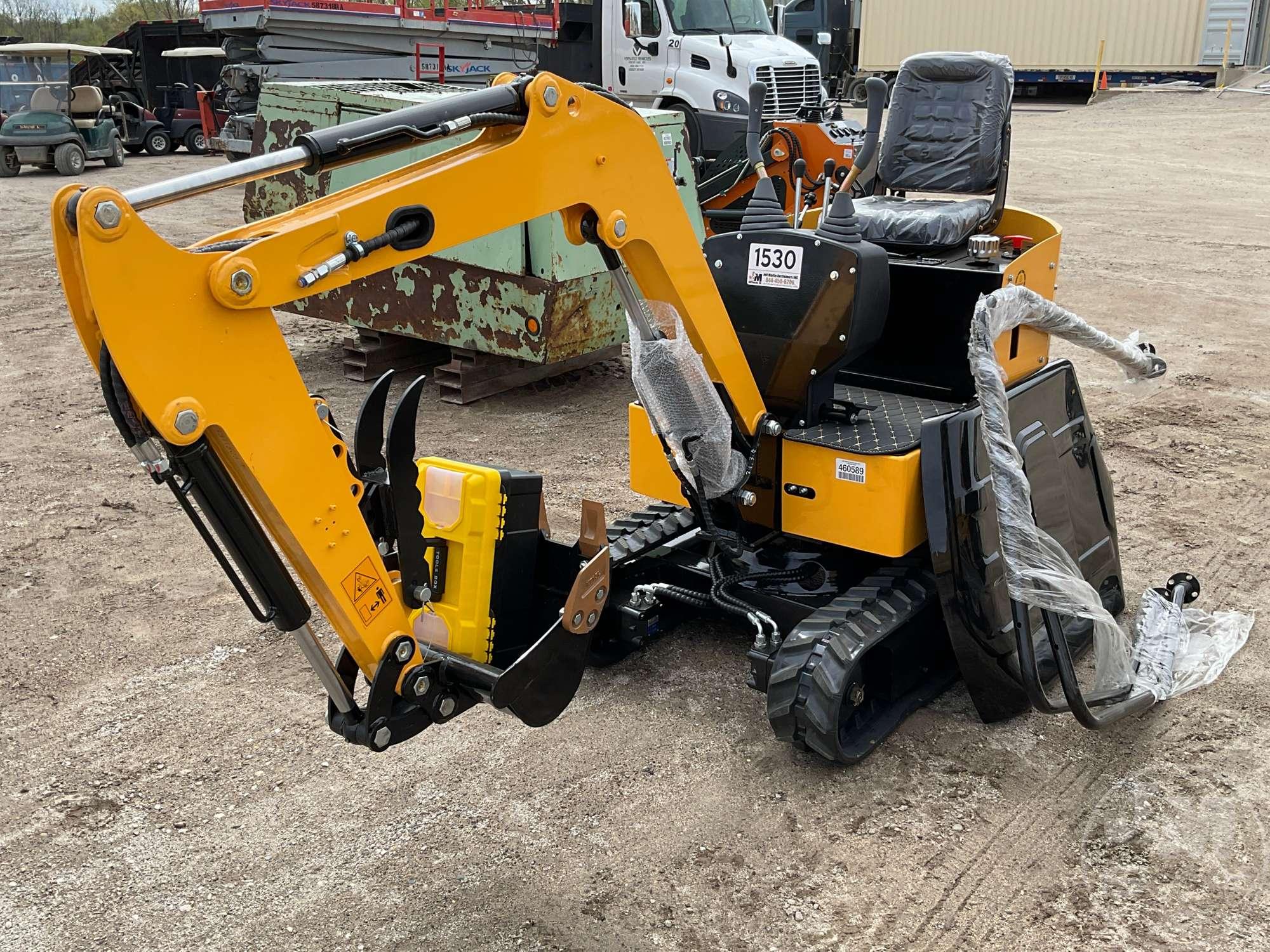 UNUSED, 2023 LANDHERO 12 MINI EXCAVATOR SN: 08241121