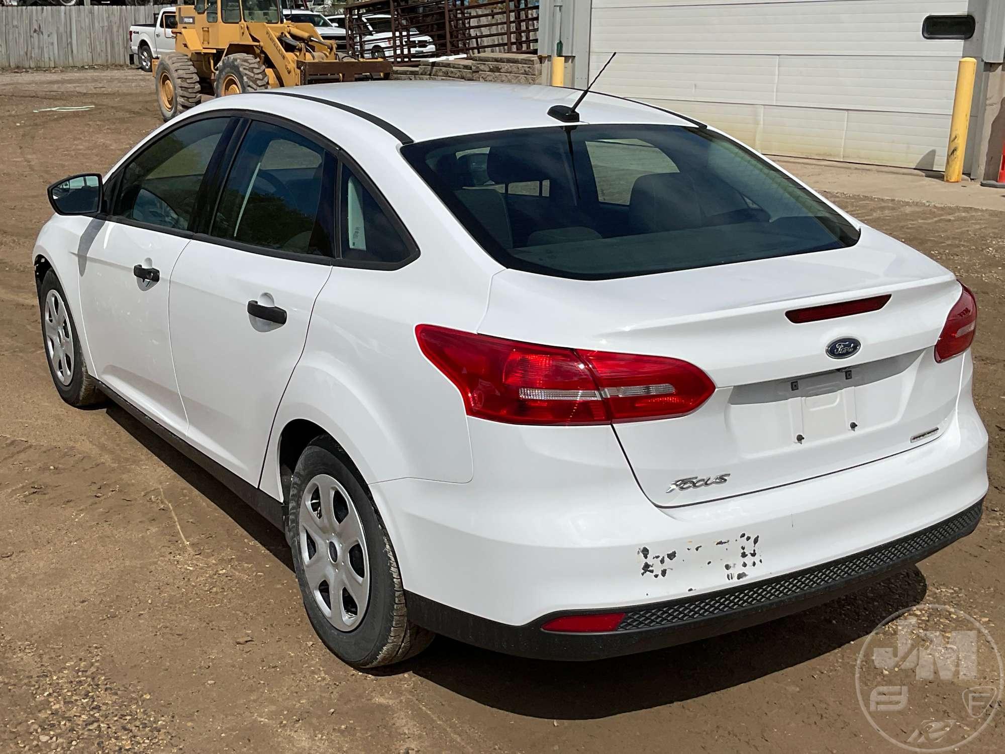 2015 FORD FOCUS VIN: 1FADP3E20FL289614 CAR