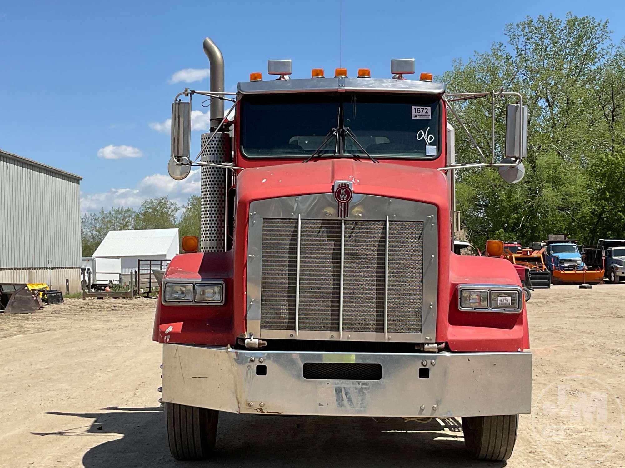 1995 KENWORTH TANDEM AXLE DAY CAB TRUCK TRACTOR