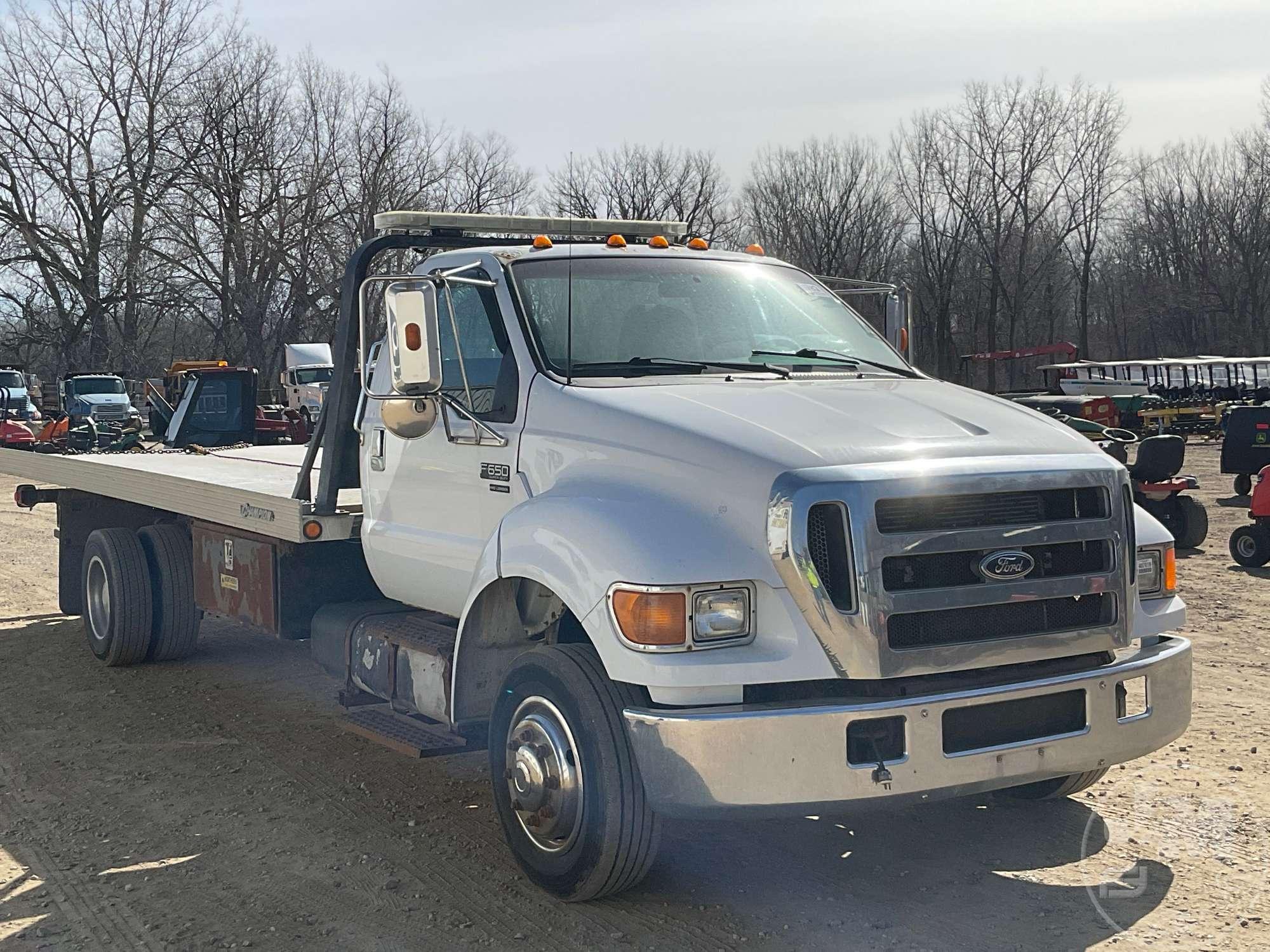 2004 FORD F-650 SINGLE AXLE ROLLBACK TRUCK VIN: 3FRNF65N34V684750