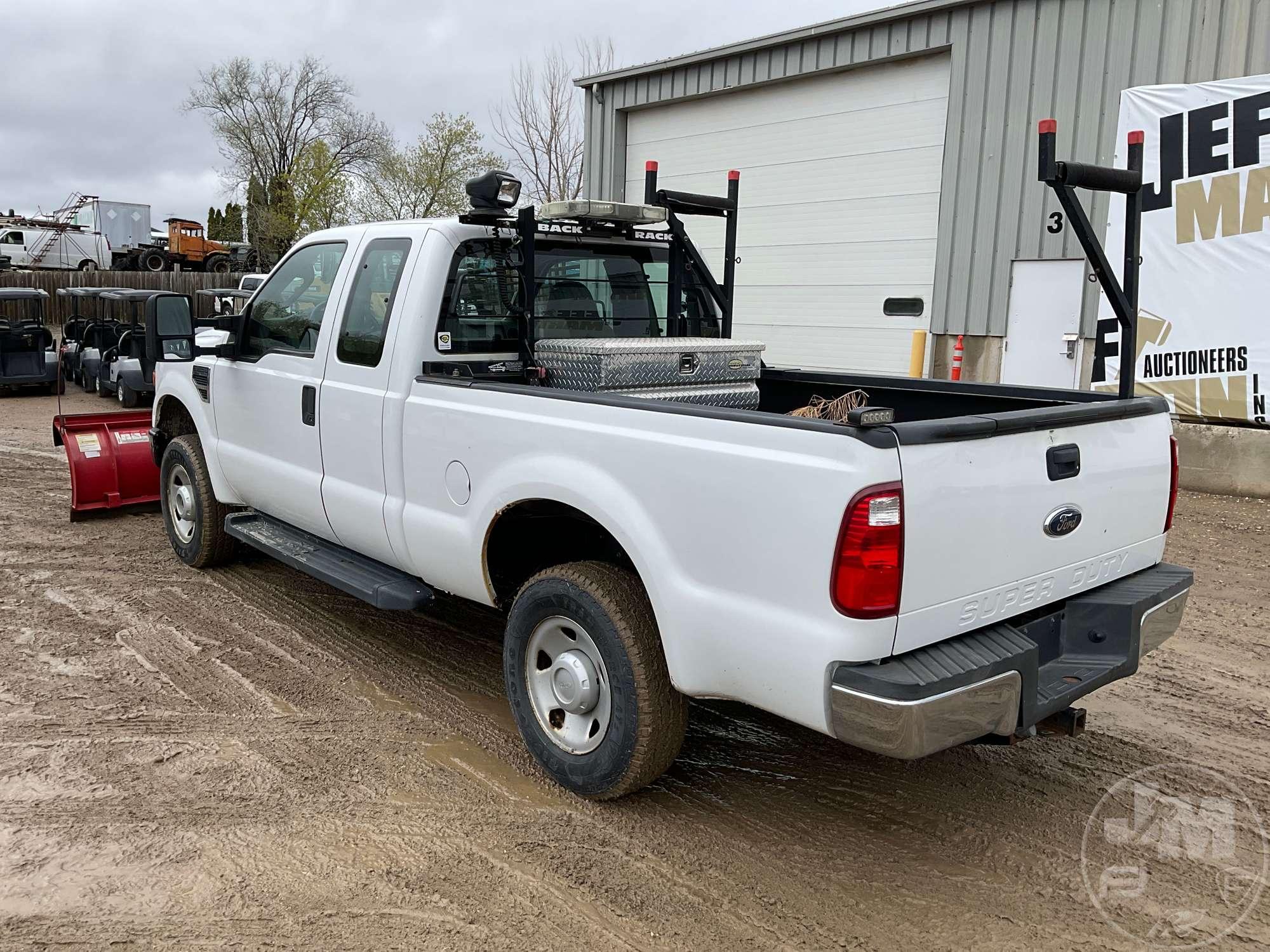 2008 FORD F-250 EXTENDED CAB 4X4 PICKUP VIN: 1FTSX21538EB77439