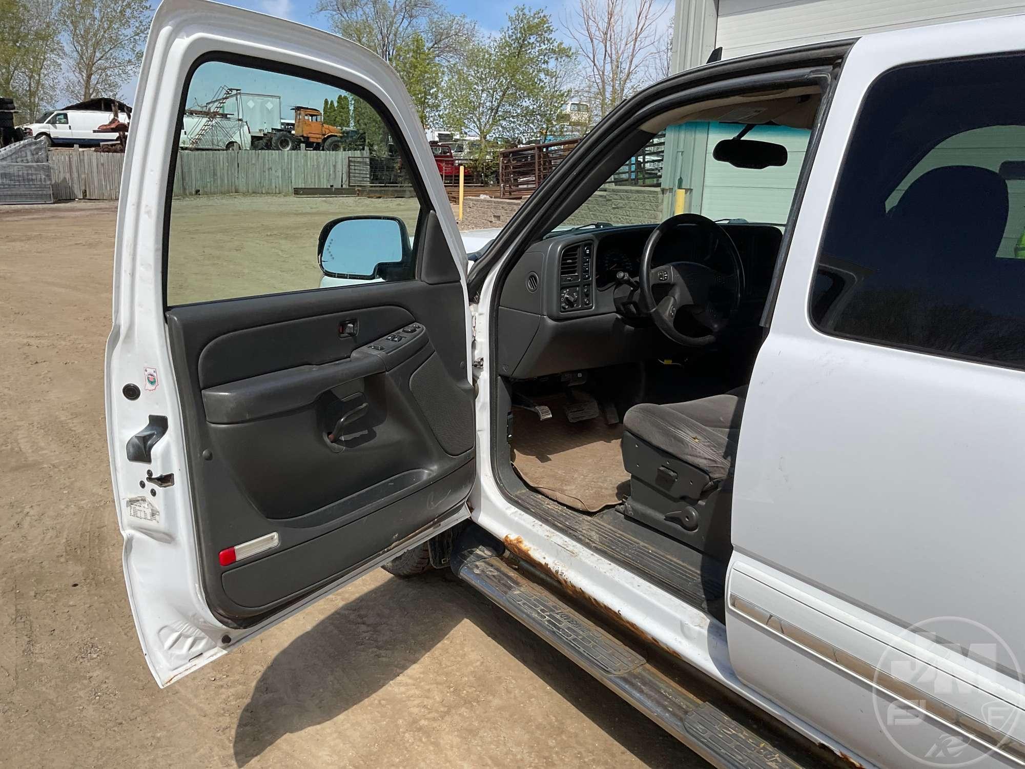 2006 CHEVROLET SILVERADO EXTENDED CAB 4X4 PICKUP VIN: 1GCEK19Z96Z143248