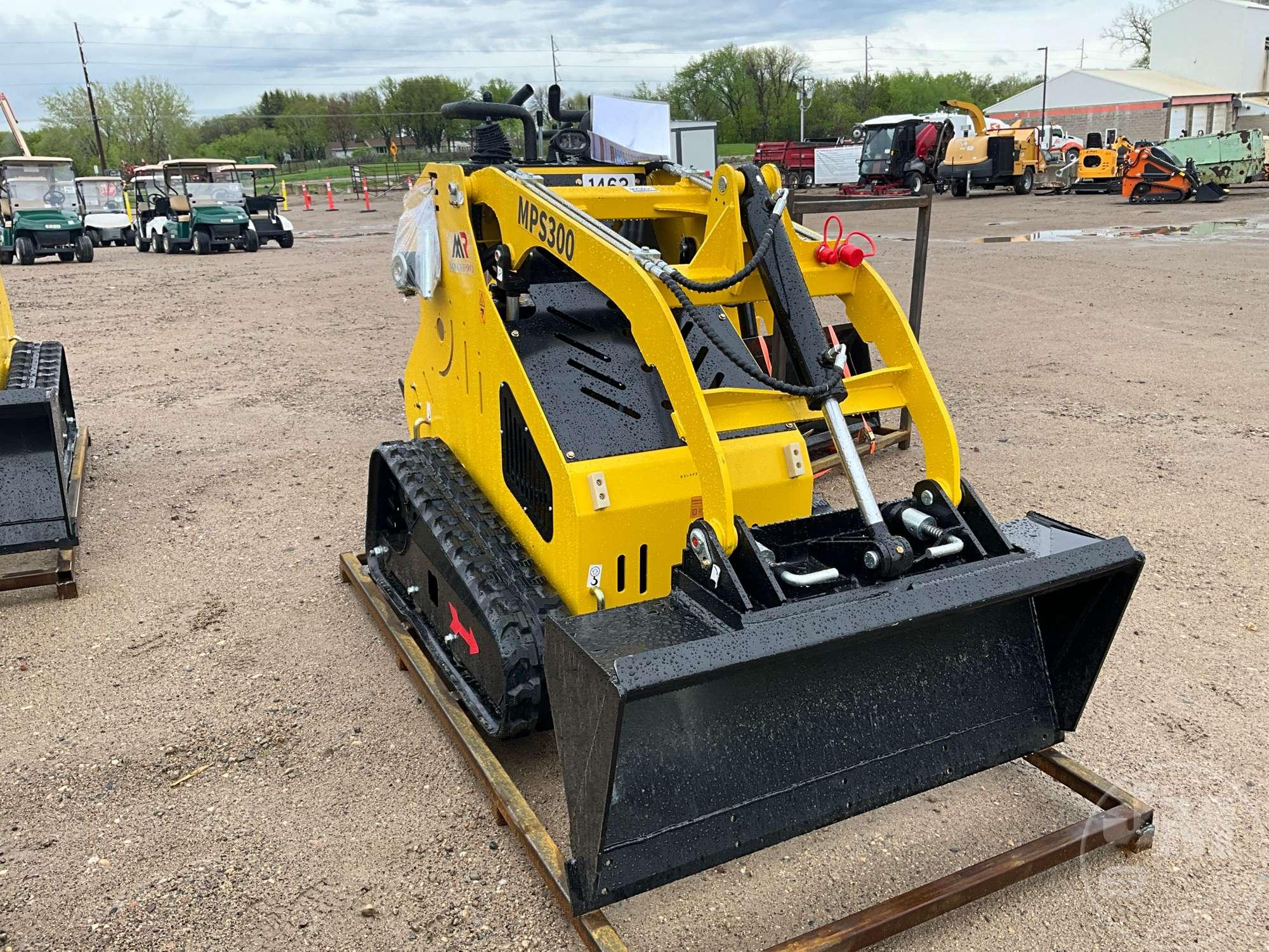 UNUSED, 2024 MACHPRO MODEL MP-S300 STAND ON MULTI TERRAIN LOADER SN: SLP2402080594