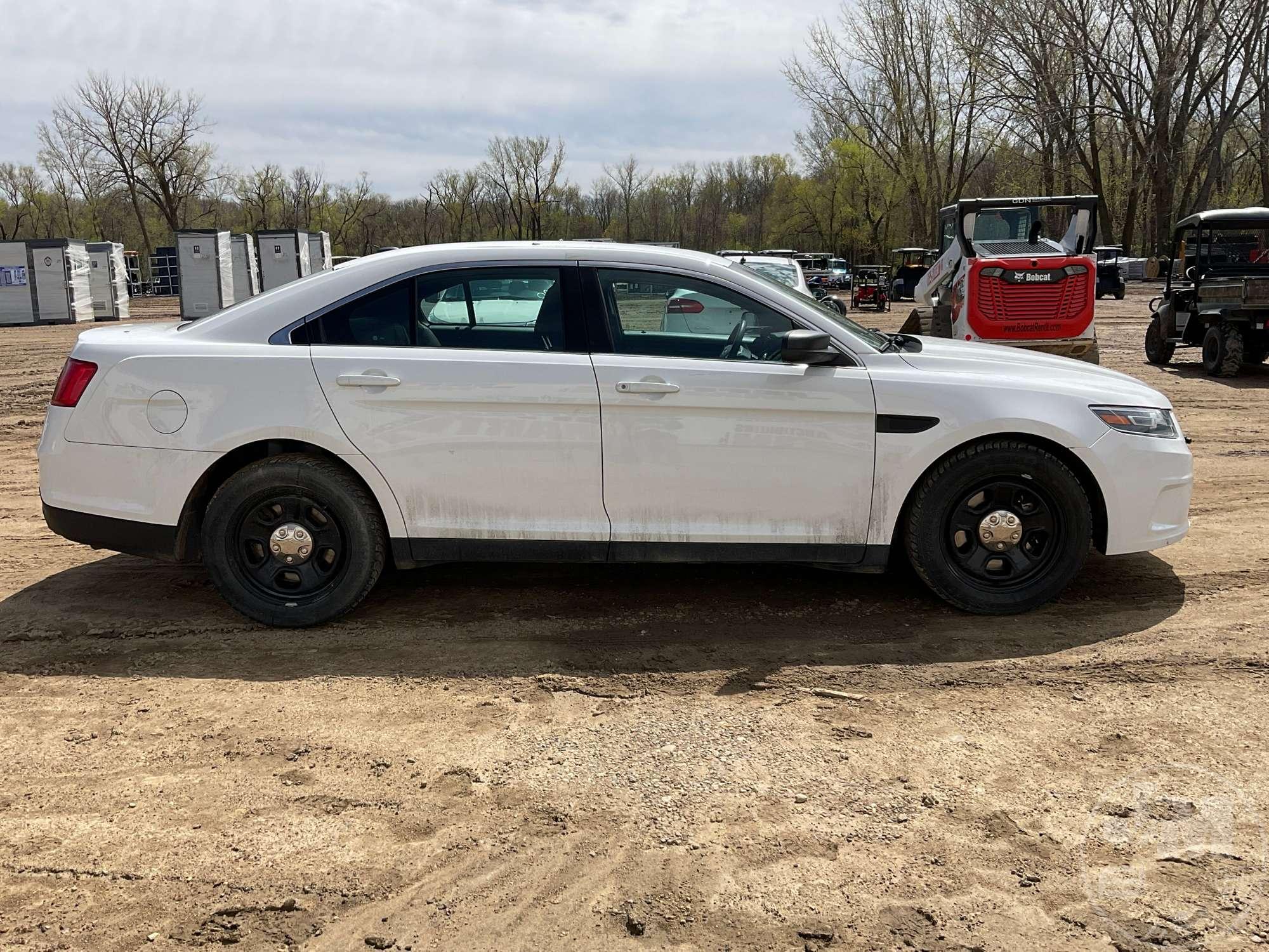 2016 FORD TAURUS VIN: 1FAHP2MK9GG122319 AWD