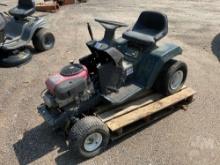 CRAFTSMAN  SN: 102197B001811 RIDE ON LAWN MOWER