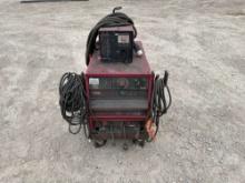 LINCOLN DC-655 WELDER SN: U1071007372