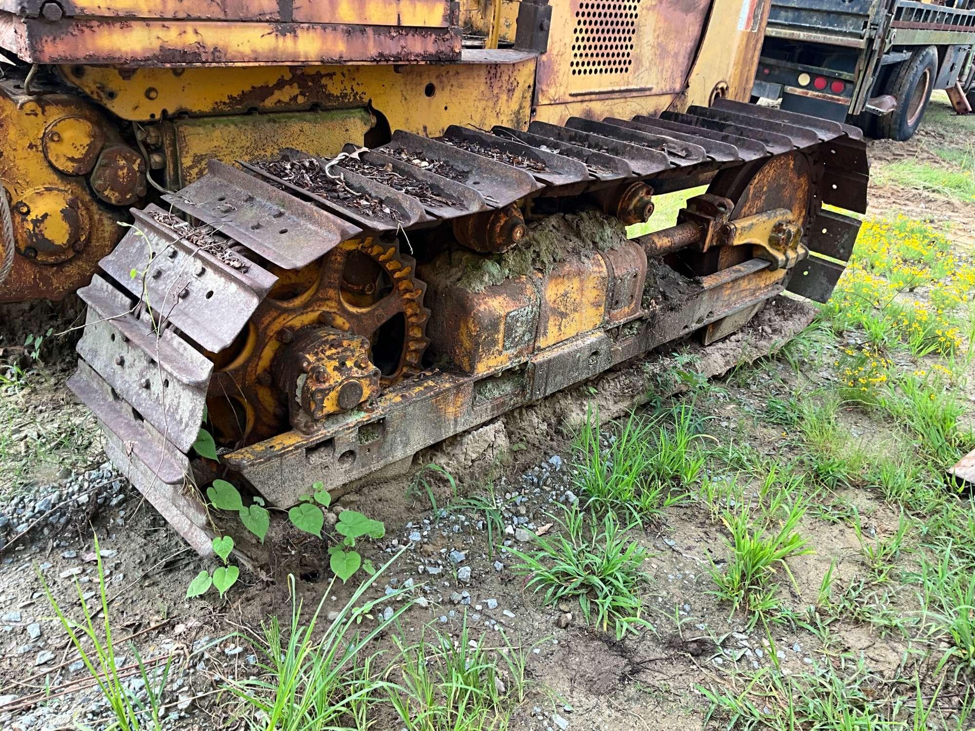 INTERNATIONAL HARVESTER TD-9  CRAWLER TRACTOR SN: TD-9BG8765