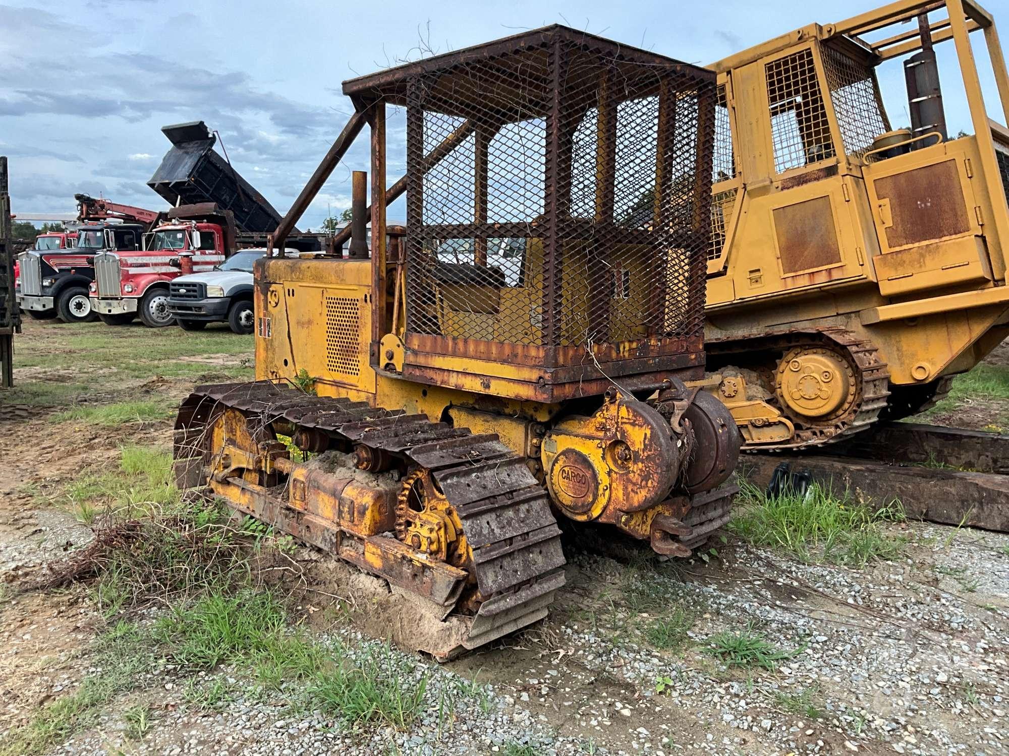 INTERNATIONAL HARVESTER TD-9  CRAWLER TRACTOR SN: TD-9BG8765