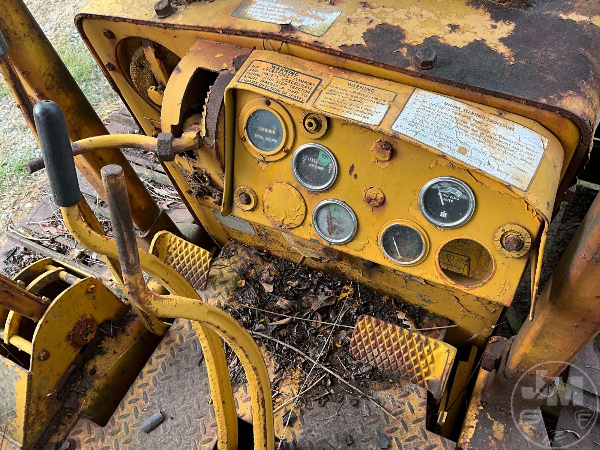 INTERNATIONAL HARVESTER TD-9  CRAWLER TRACTOR SN: TD-9BG8765
