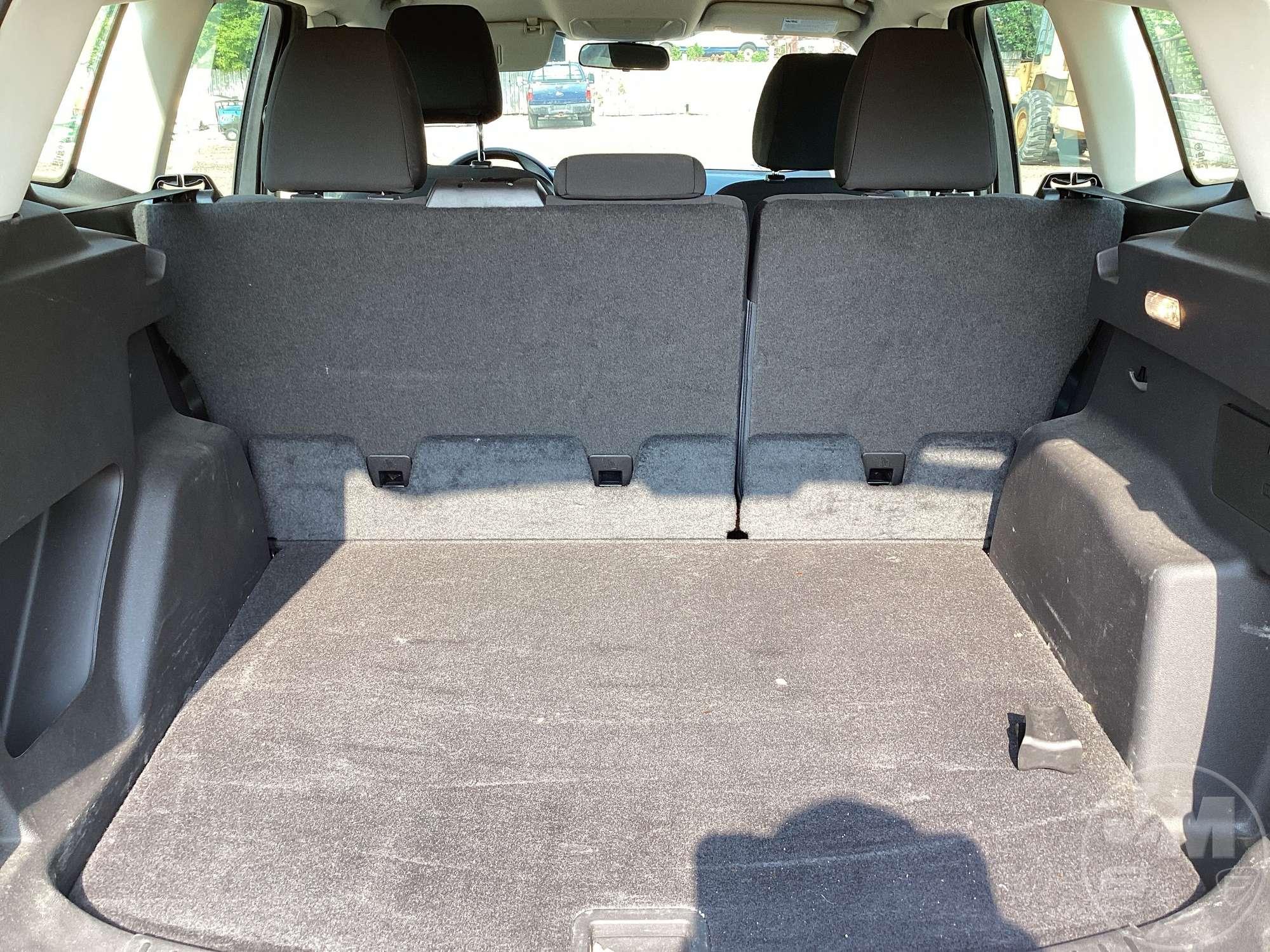 2013 FORD ESCAPE VIN: 1FMCU0F74DUC72728 FWD