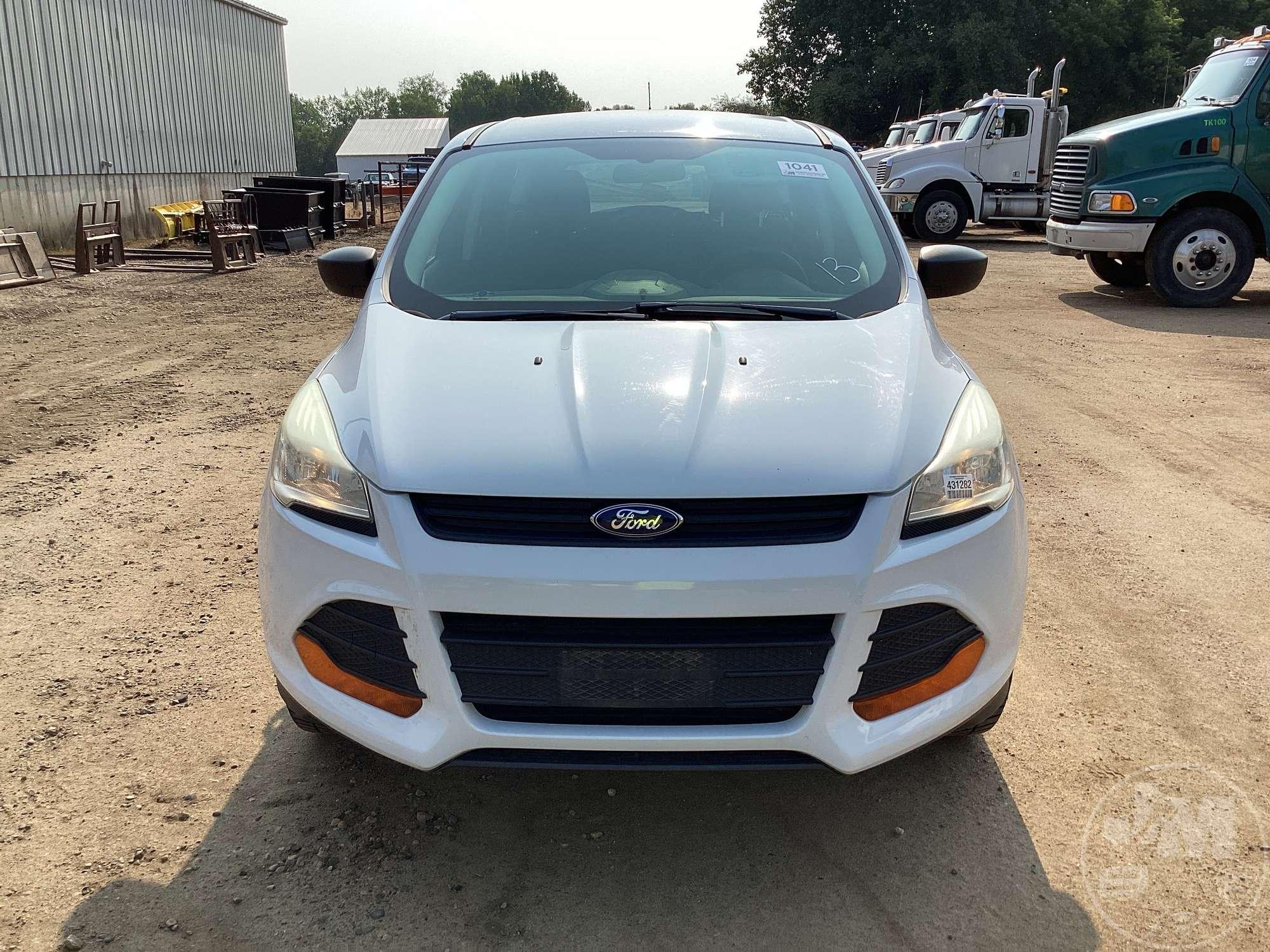 2013 FORD ESCAPE VIN: 1FMCU0F74DUC72728 FWD