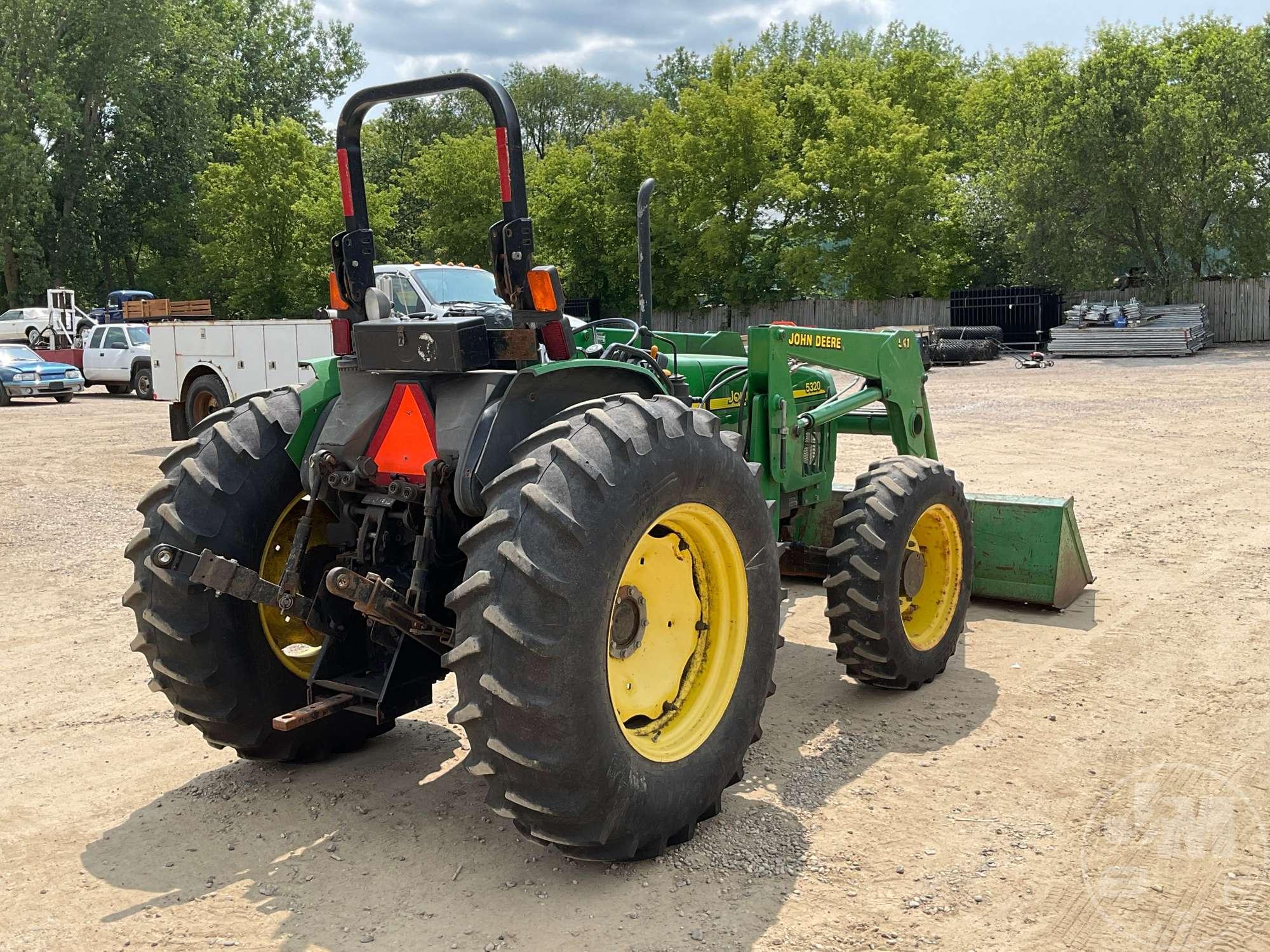 2003 JOHN DEERE 5320 TRACTOR W/LOADER SN: LV5320P336234