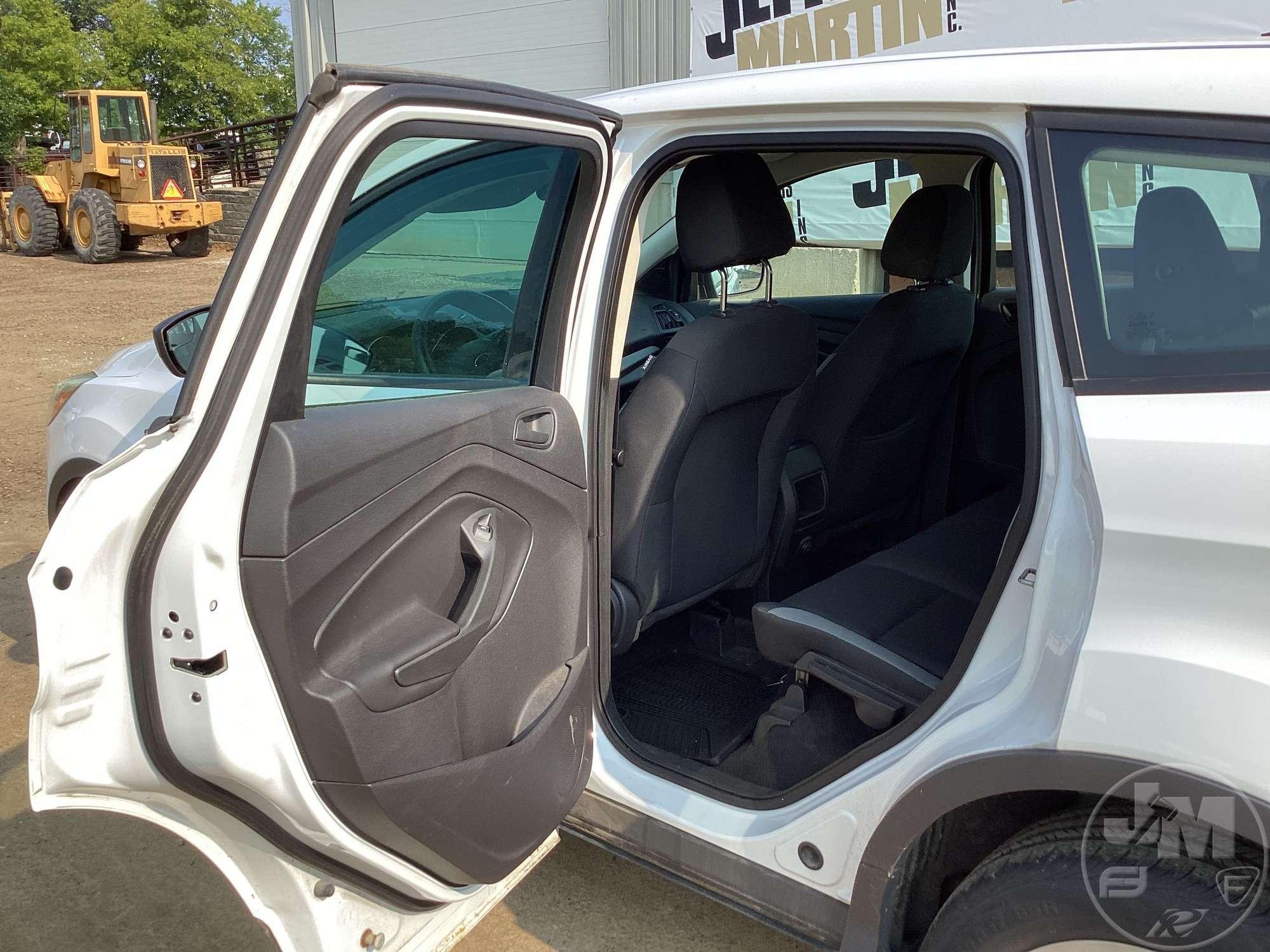 2013 FORD ESCAPE VIN: 1FMCU0F74DUC72728 FWD