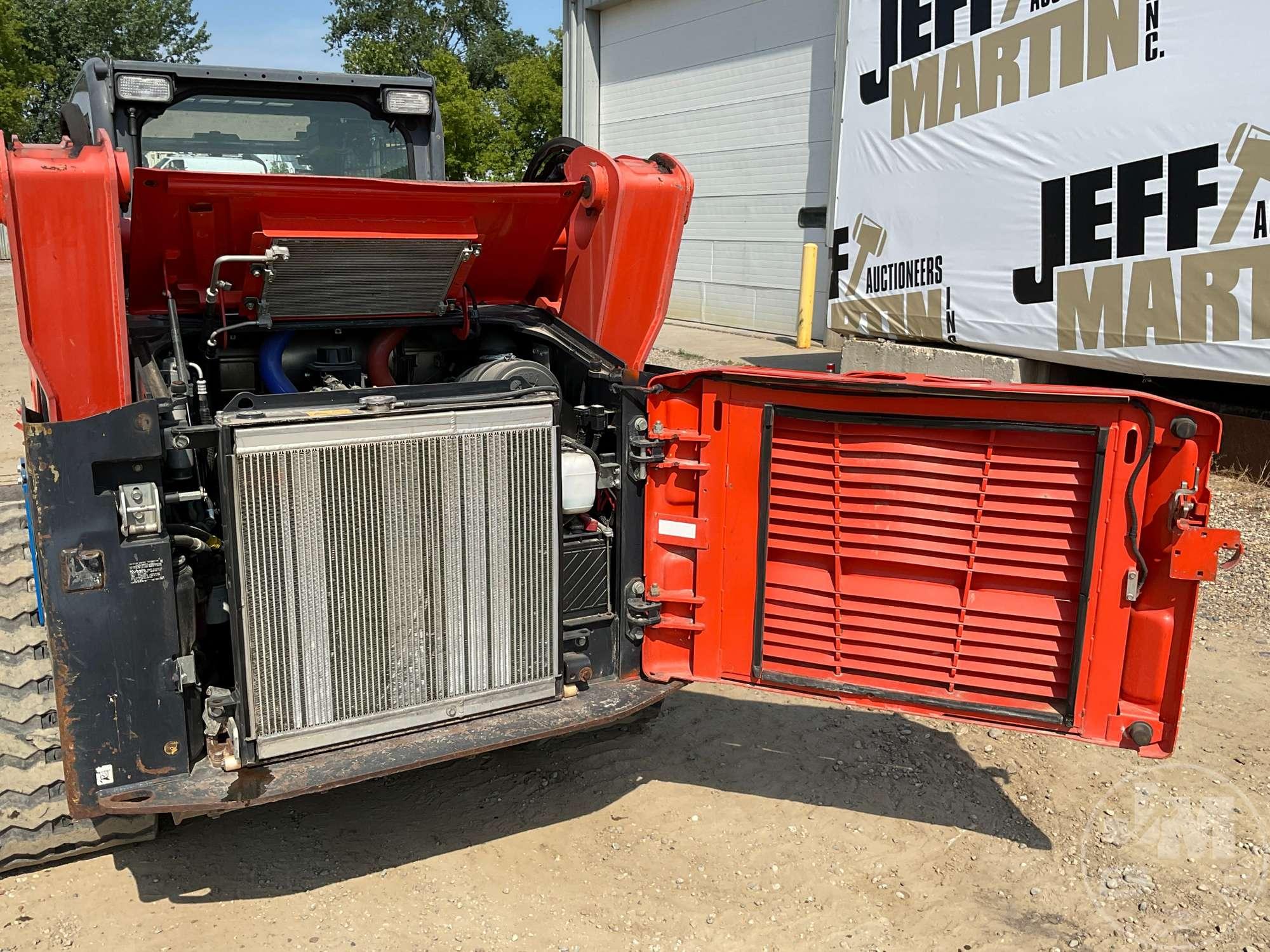 2017 KUBOTA MODEL SVL95-2 MULTI TERRAIN LOADER SN: 1010838