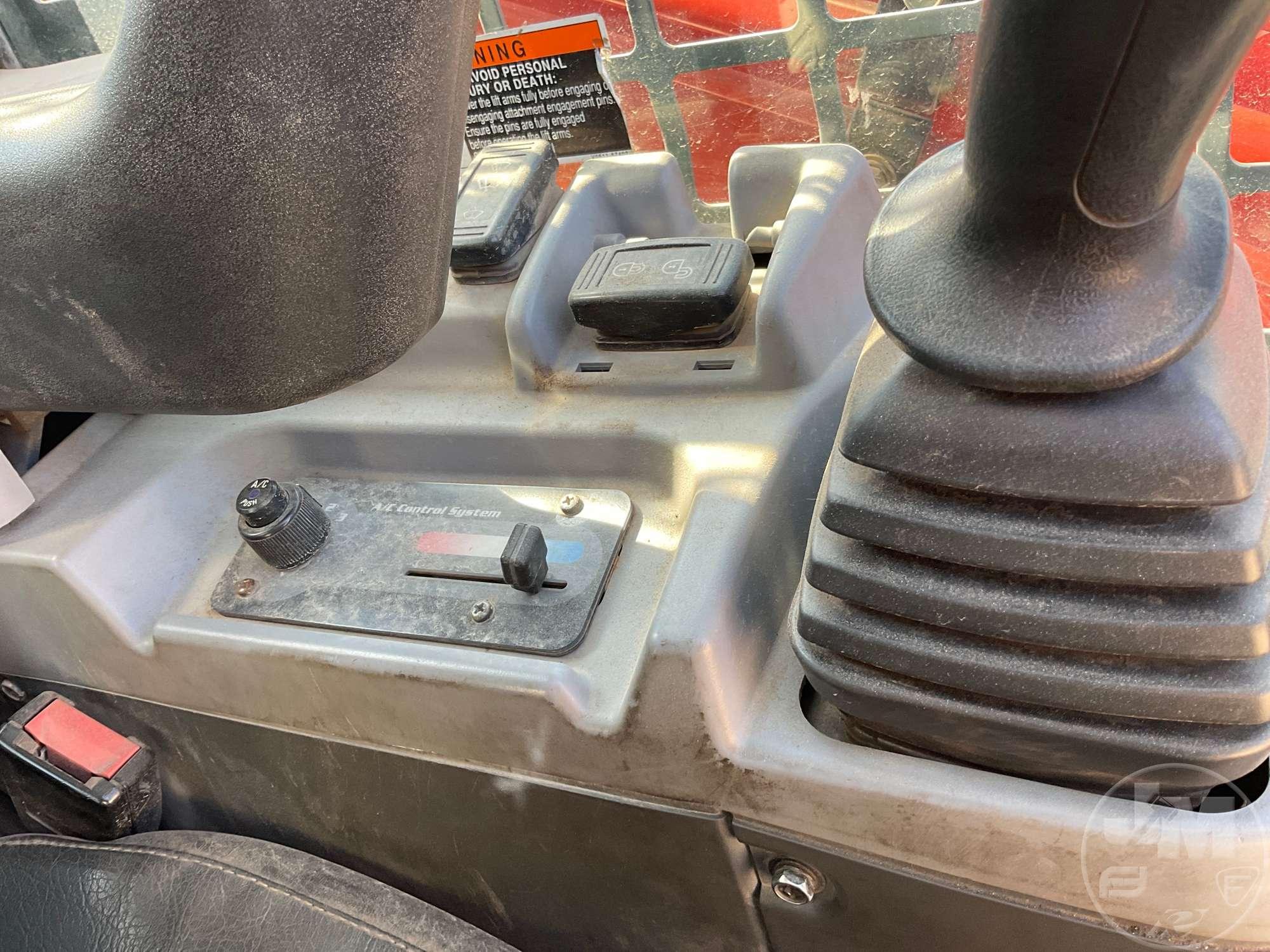 2017 KUBOTA MODEL SVL95-2 MULTI TERRAIN LOADER SN: 1010838