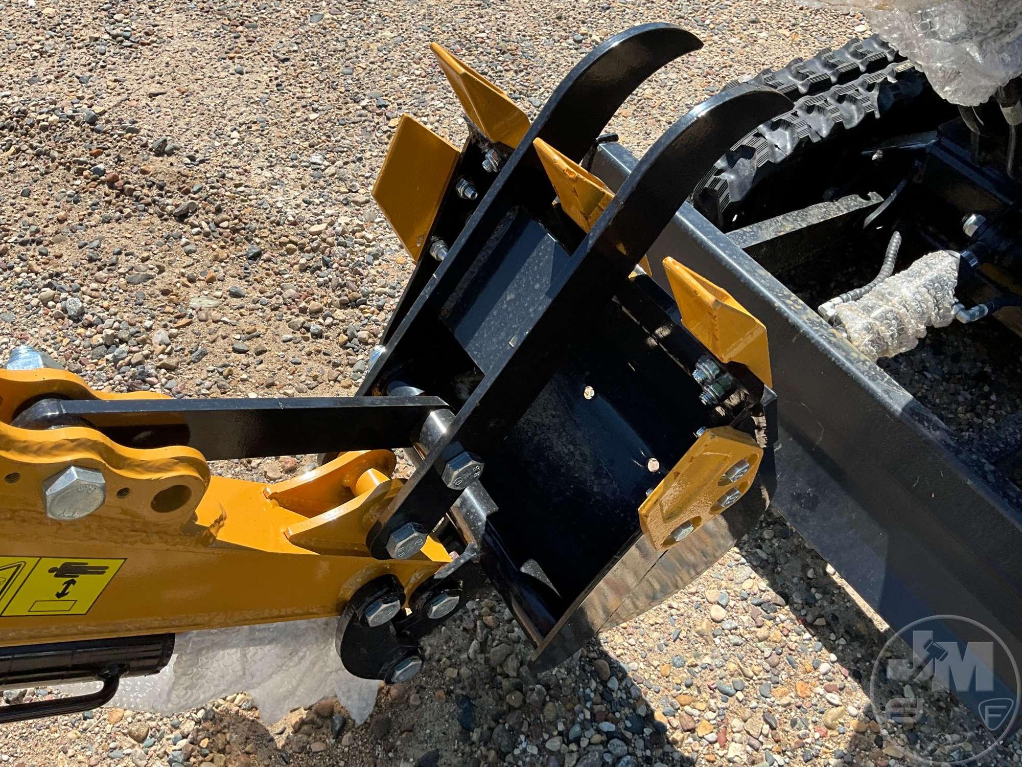 2024 AGT H12R MINI EXCAVATOR SN: A2402104983