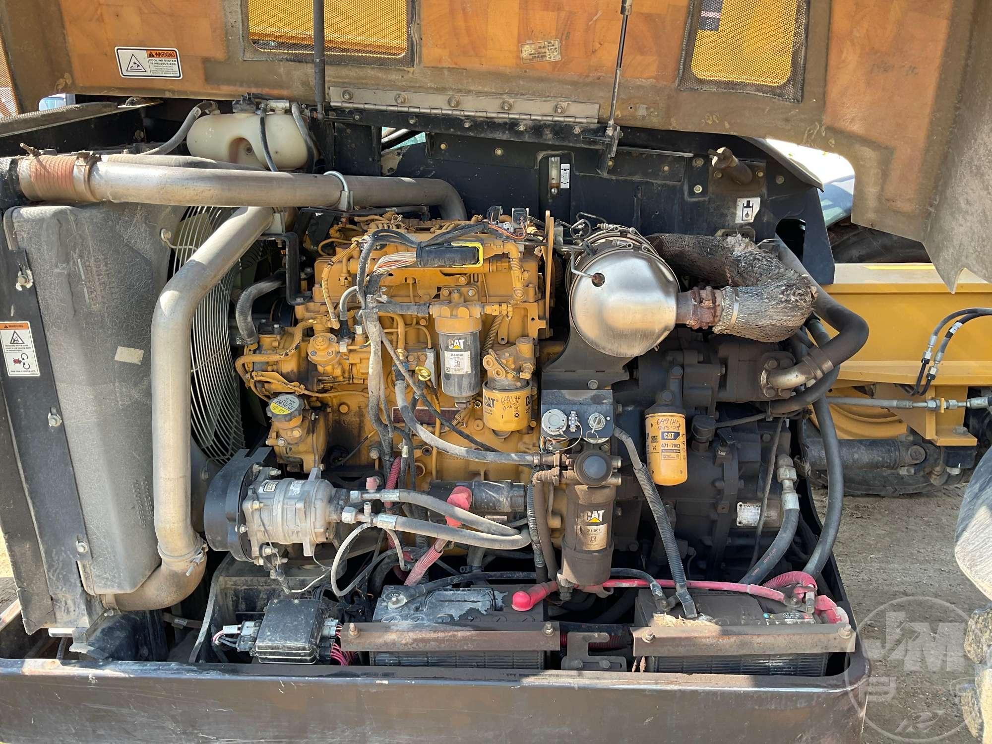 2013 CATERPILLAR TL642C TELESCOPIC FORKLIFT SN: THG00435