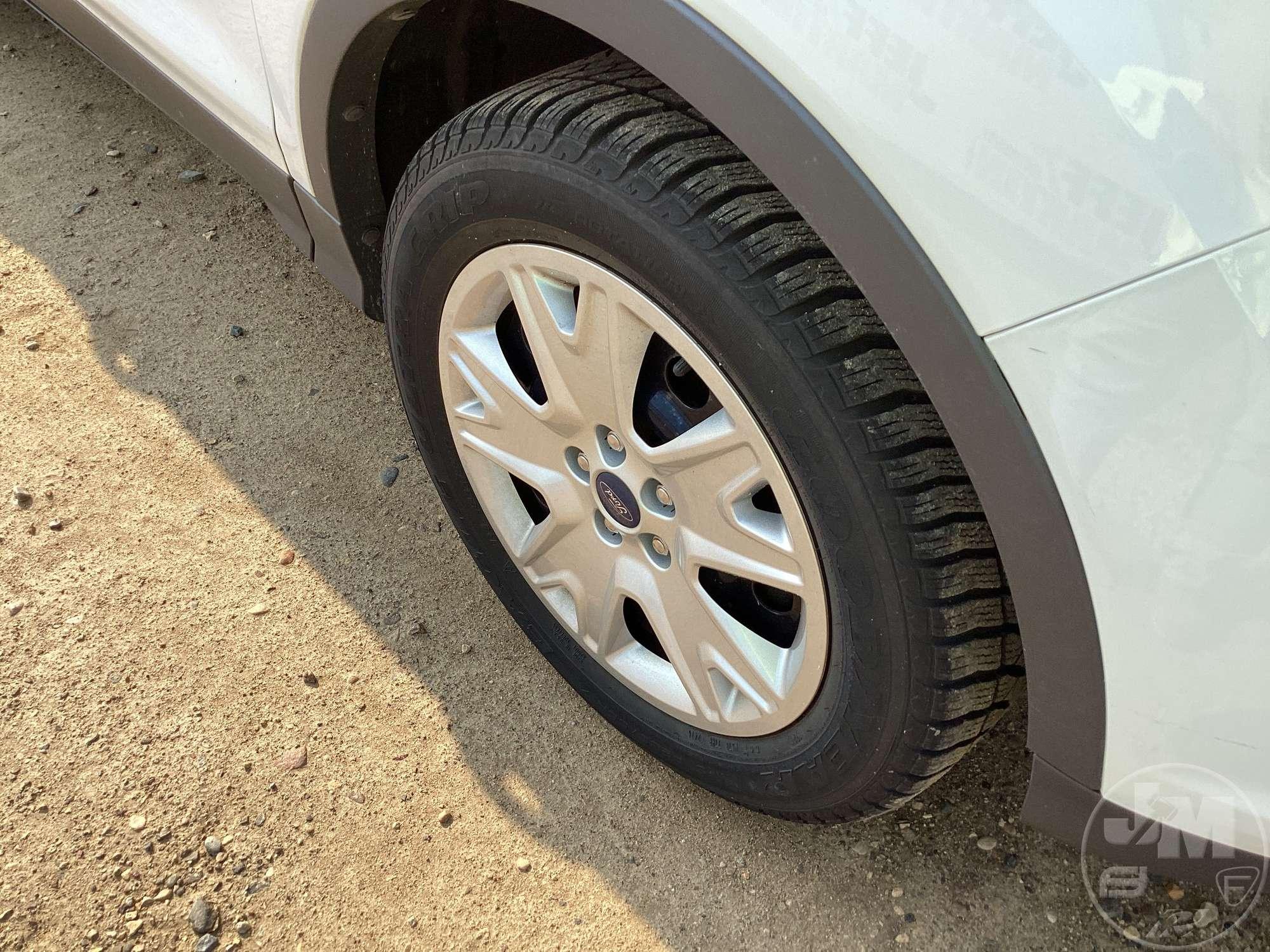 2013 FORD ESCAPE VIN: 1FMCU0F74DUC72728 FWD